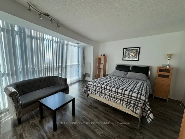 18 Yonge Street #1012