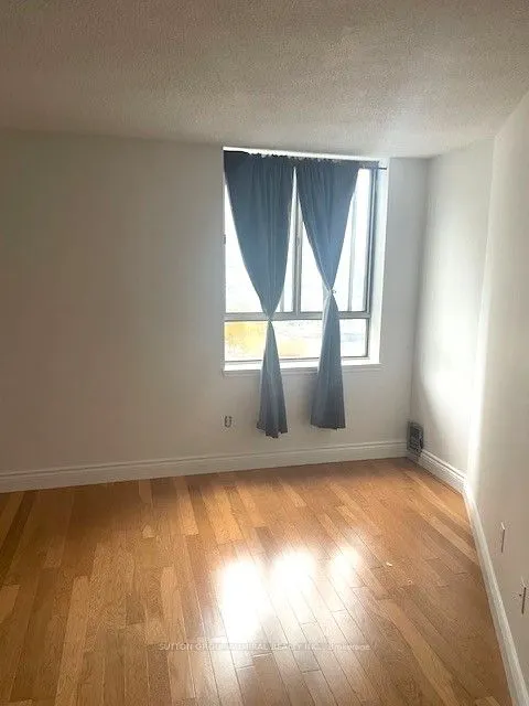 270 Queens Quay Boulevard W, #801