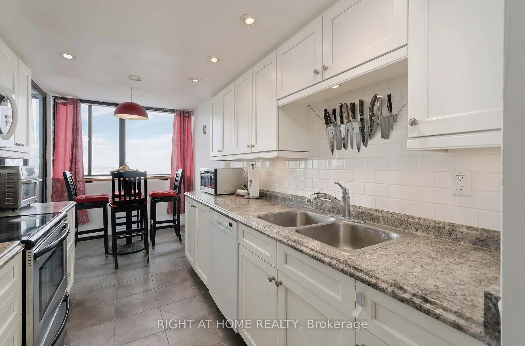 133 Torresdale Avenue #2205