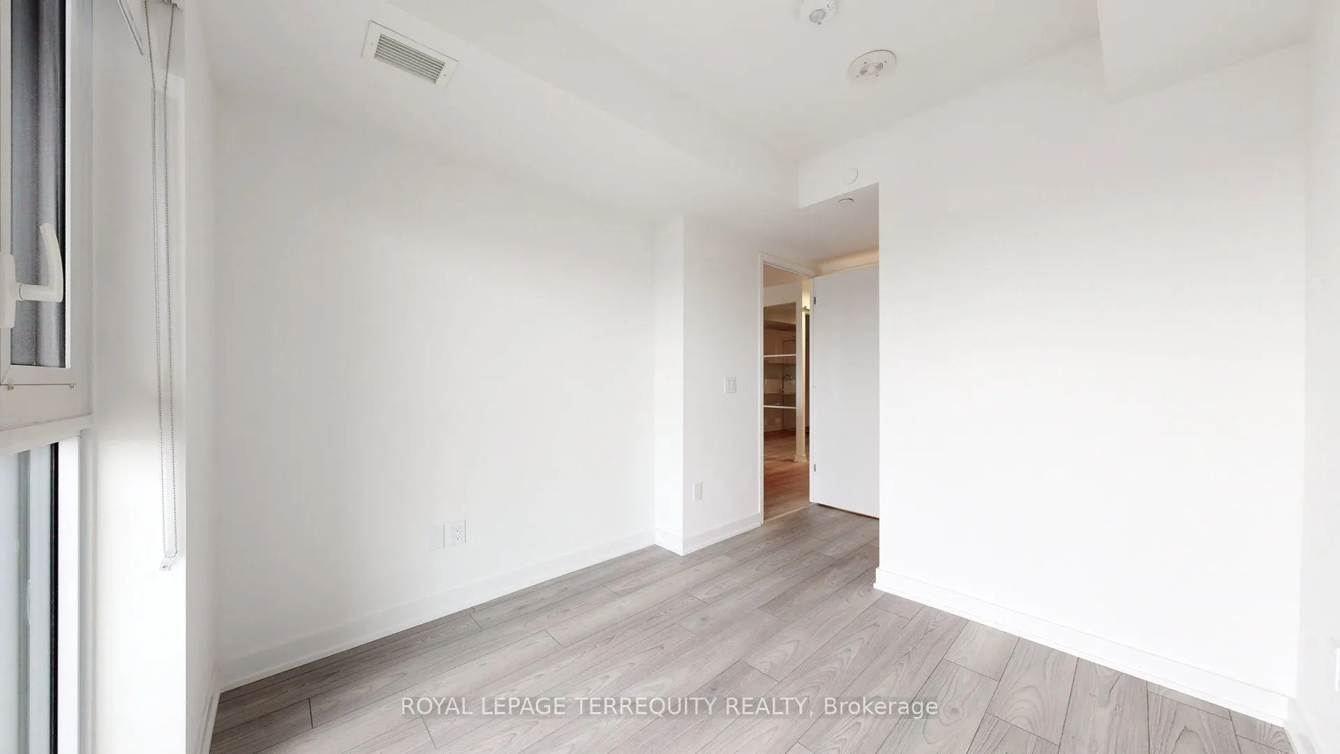 8 Tippett Road #809