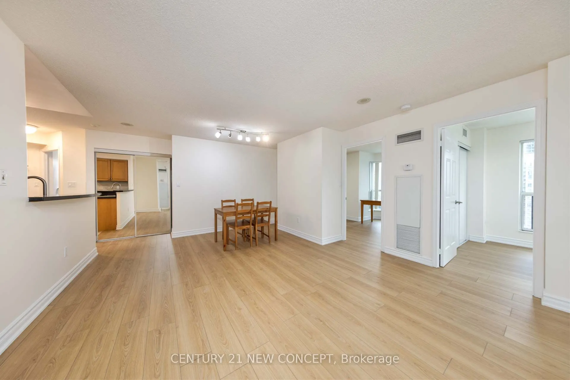 7 Lorraine Drive #1703