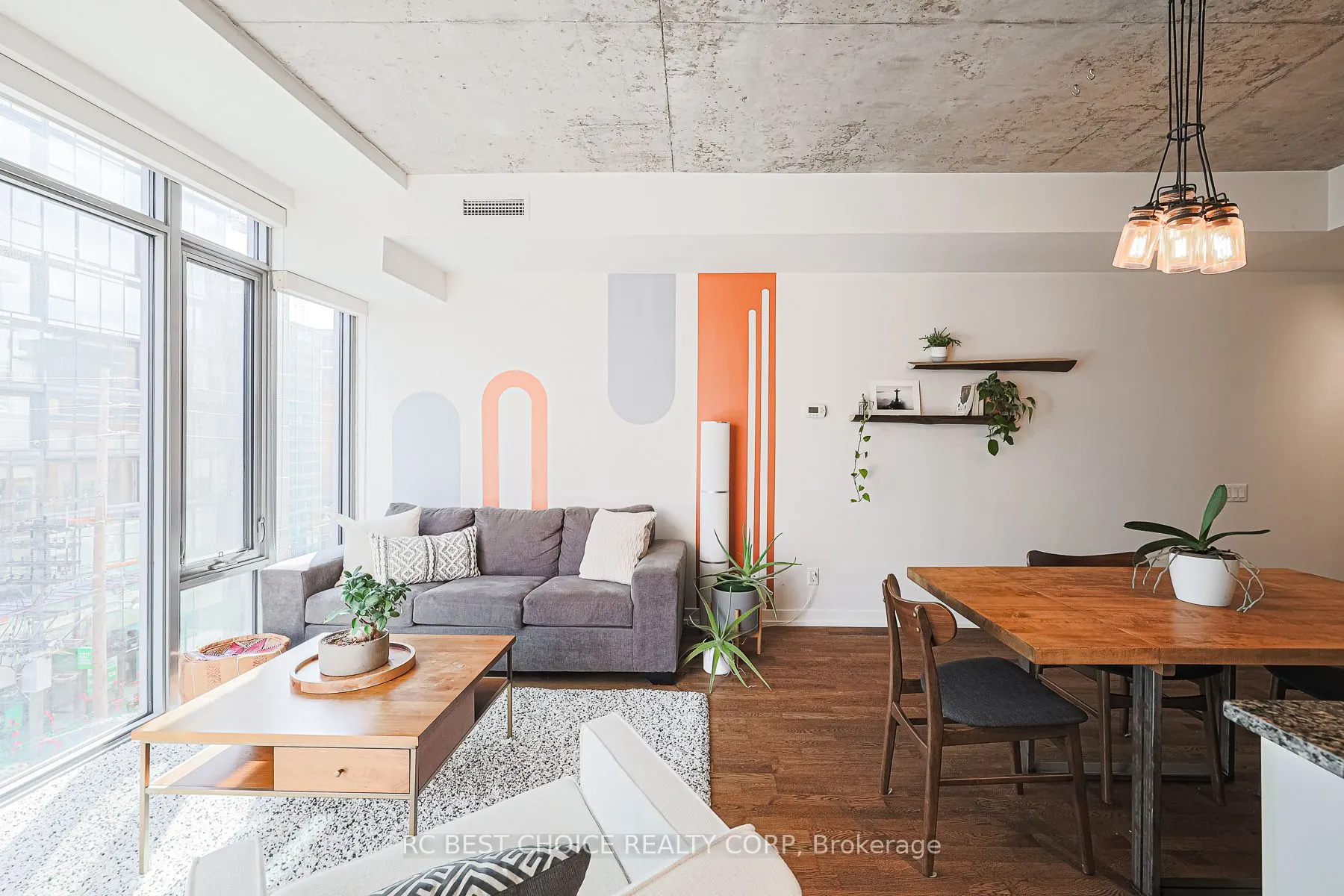 650 King Street W, #410