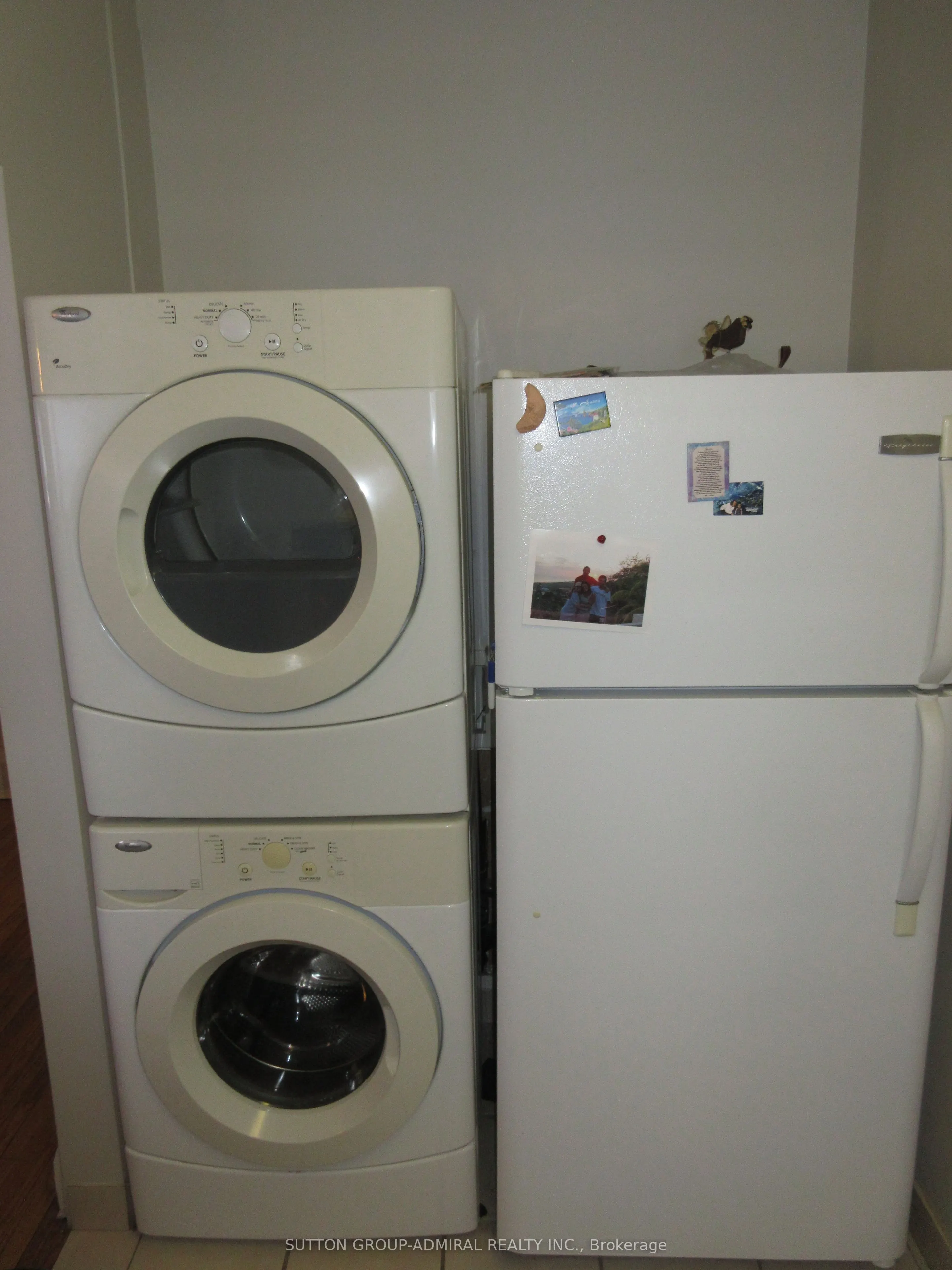 1220 Avenue Road #1