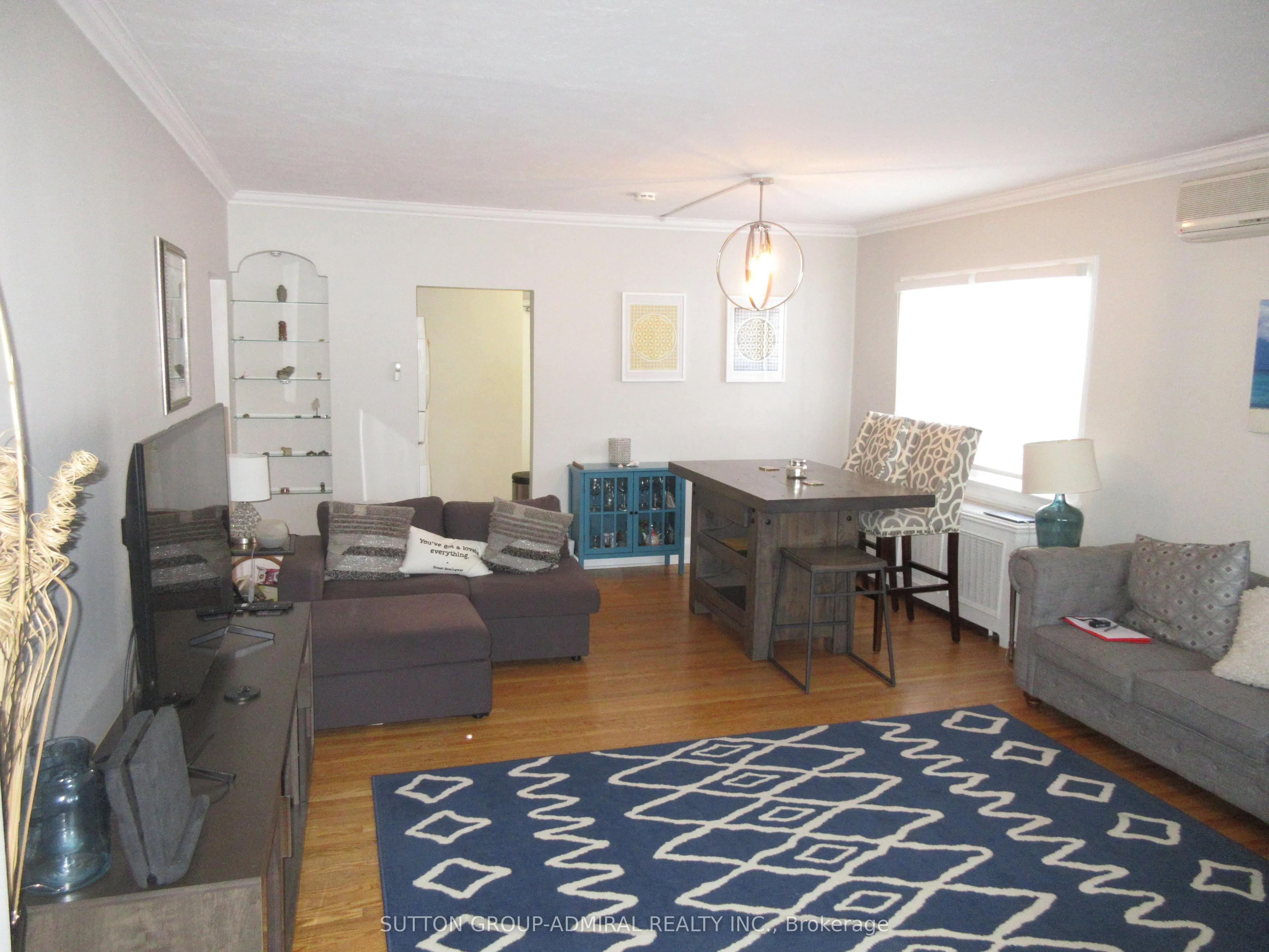 1220 Avenue Road #1