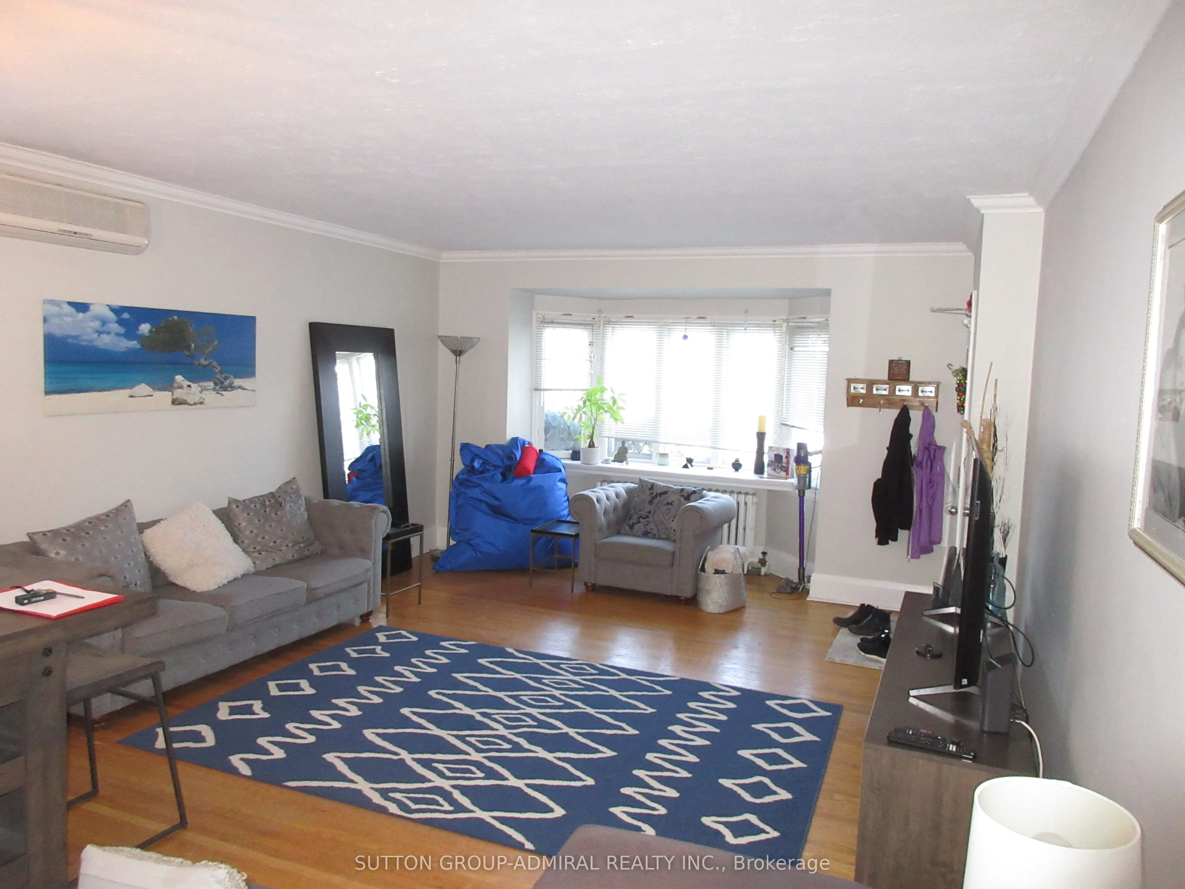 1220 Avenue Road #1