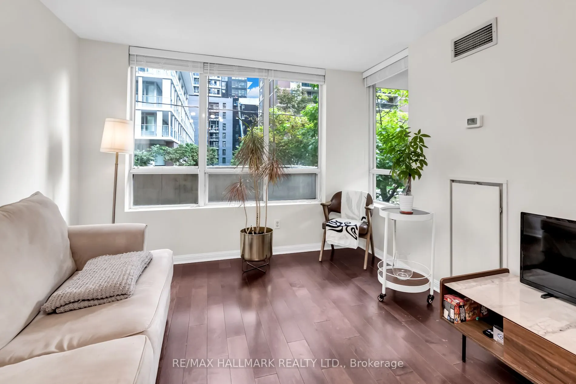 188 Redpath Avenue, #207