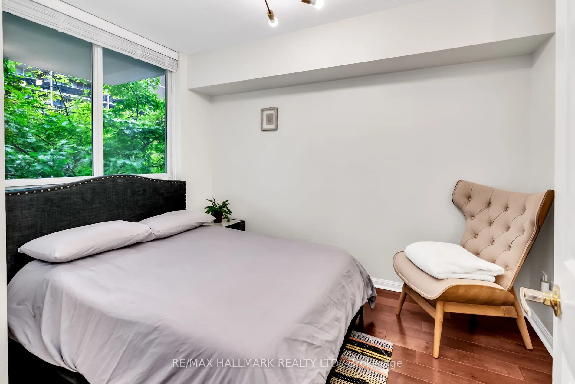 188 Redpath Avenue, #207