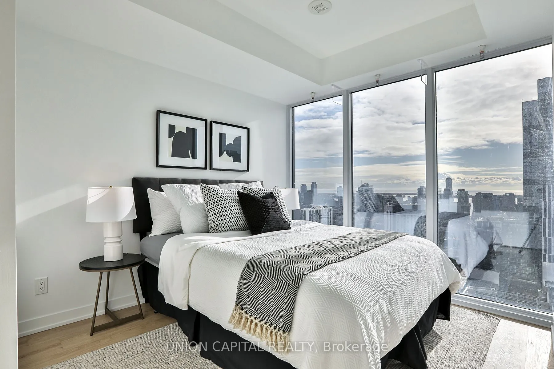 319 Jarvis Street #2916