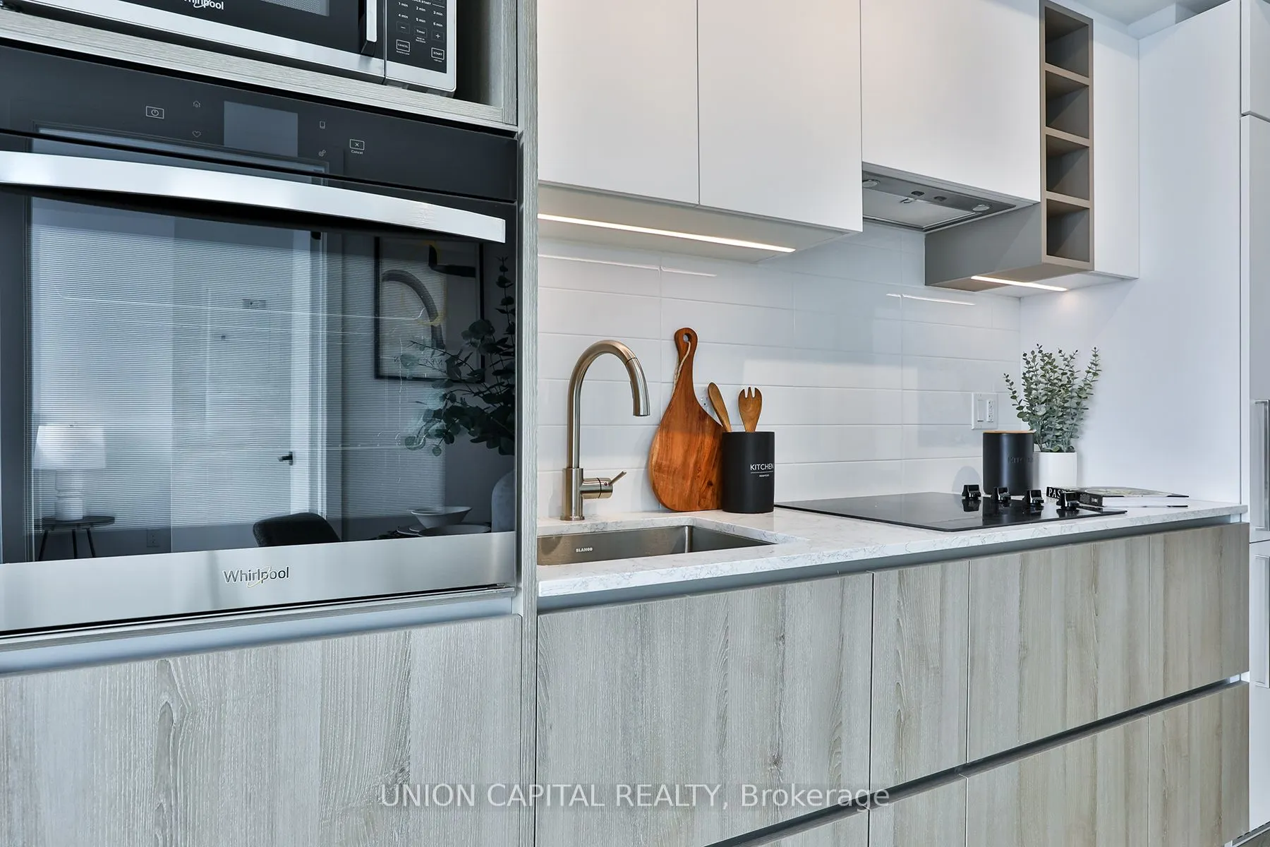 319 Jarvis Street #2916