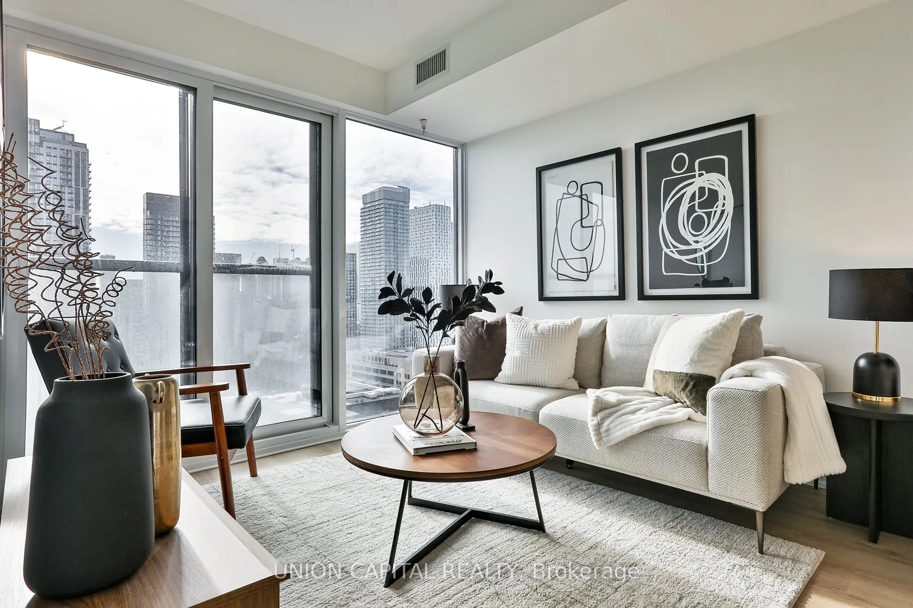 319 Jarvis Street #2916