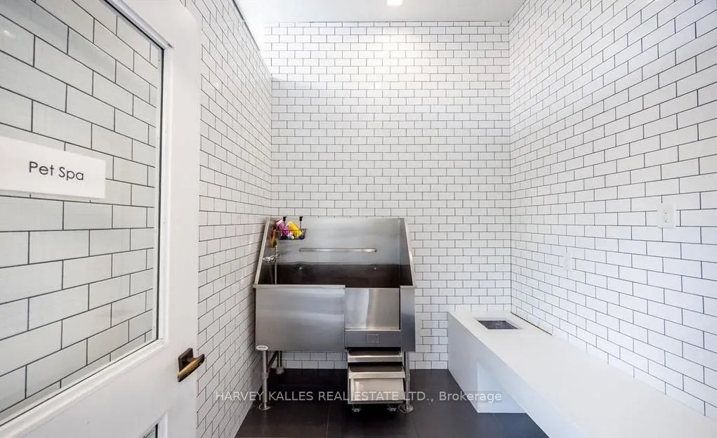 783 Bathurst Street #413