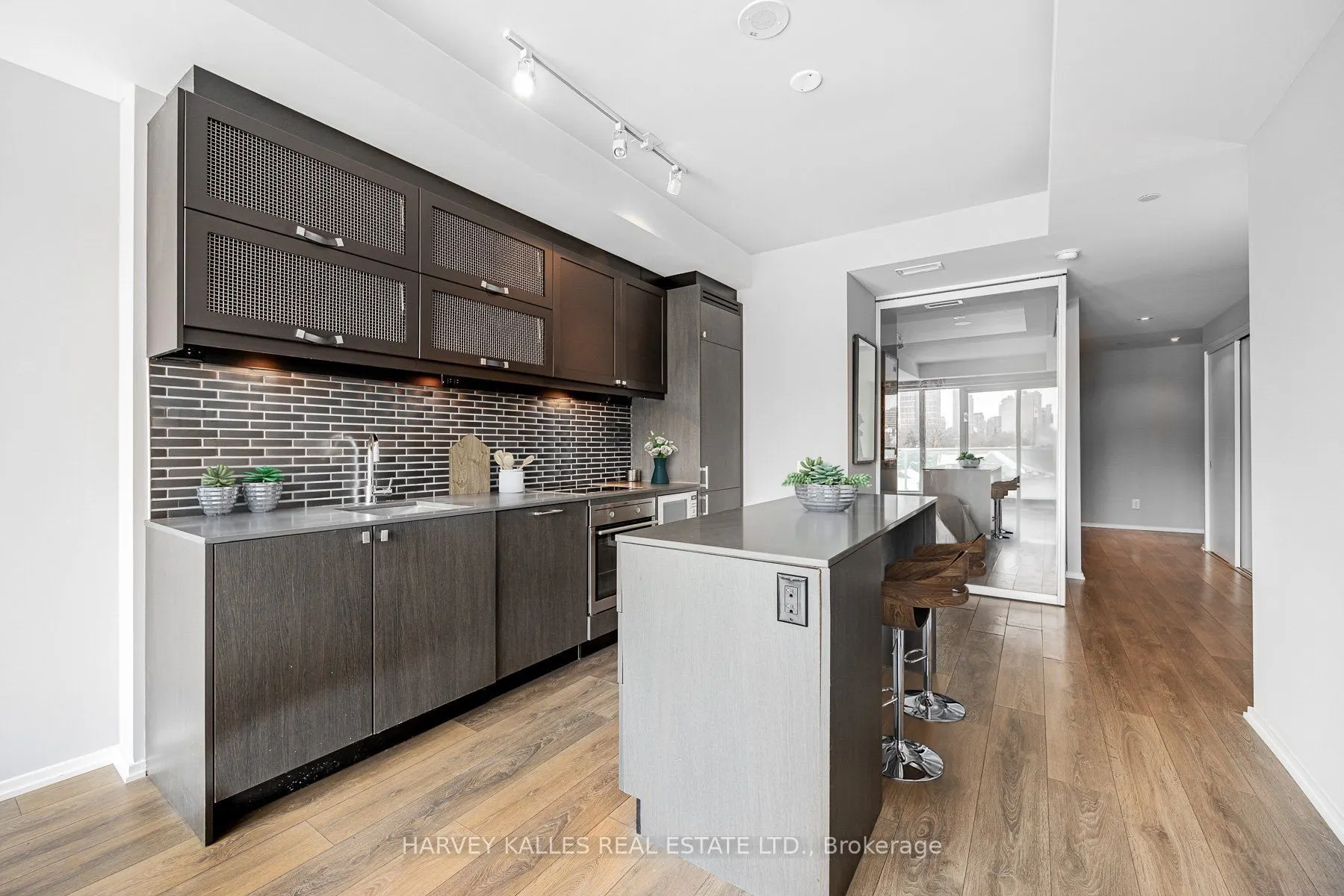 783 Bathurst Street #413