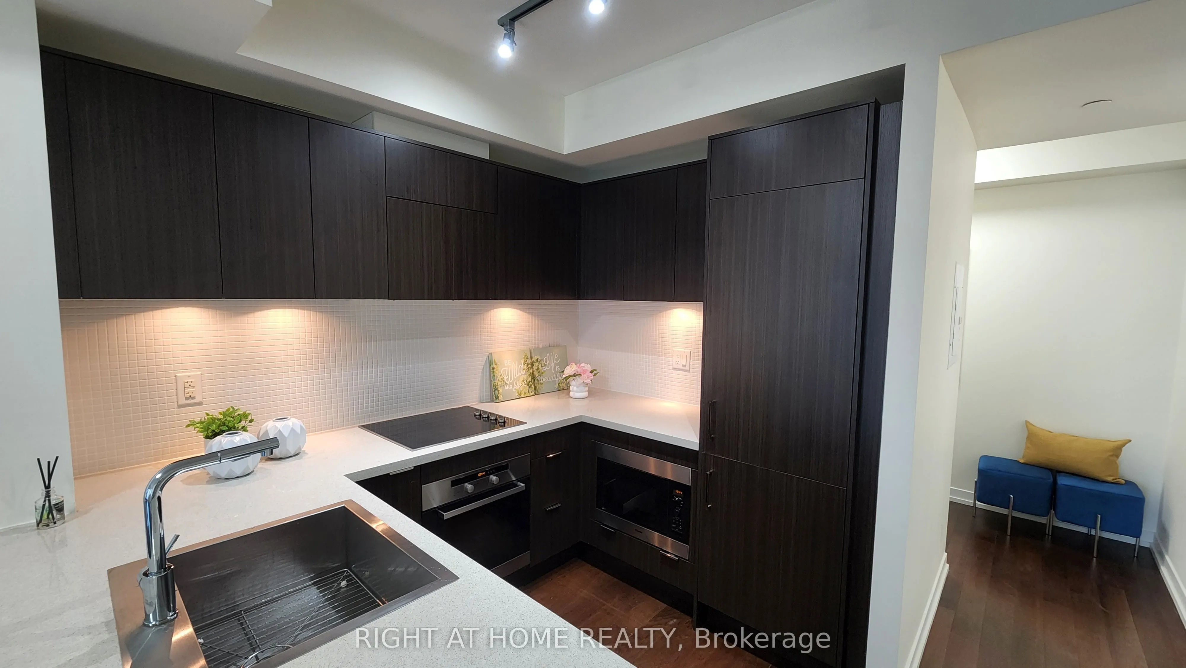 21 Widmer Street, #2901