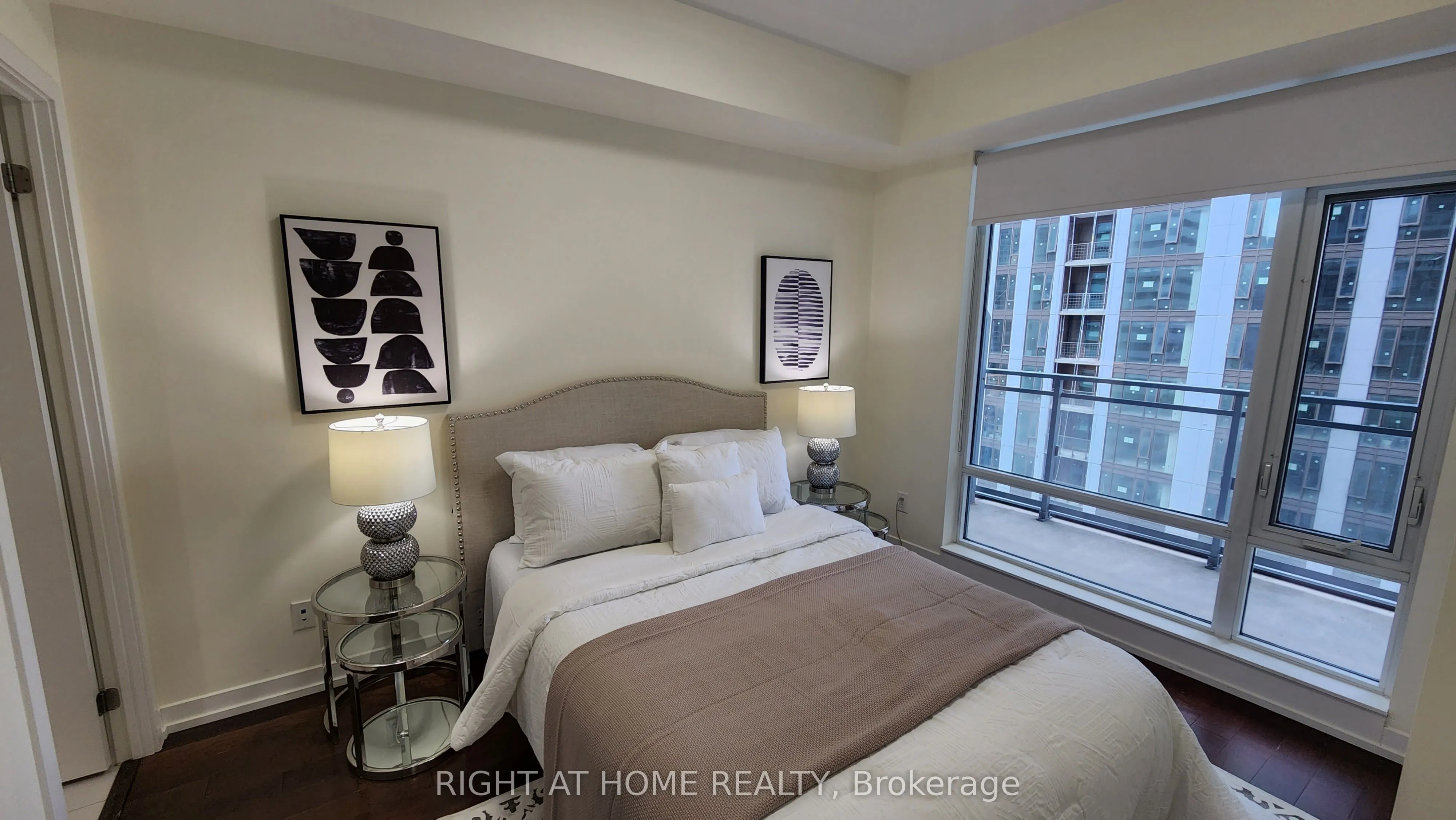 21 Widmer Street, #2901