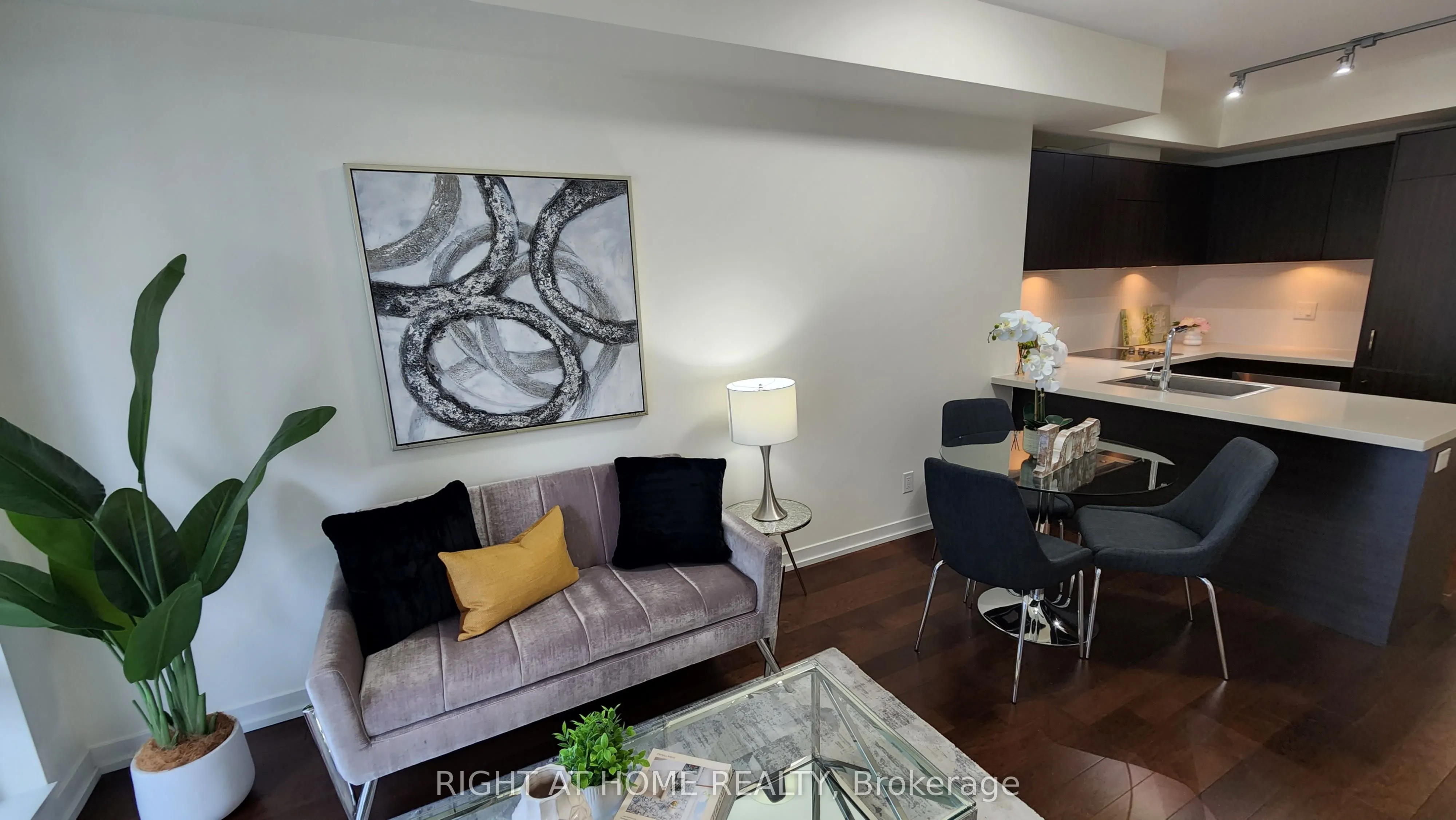 21 Widmer Street, #2901