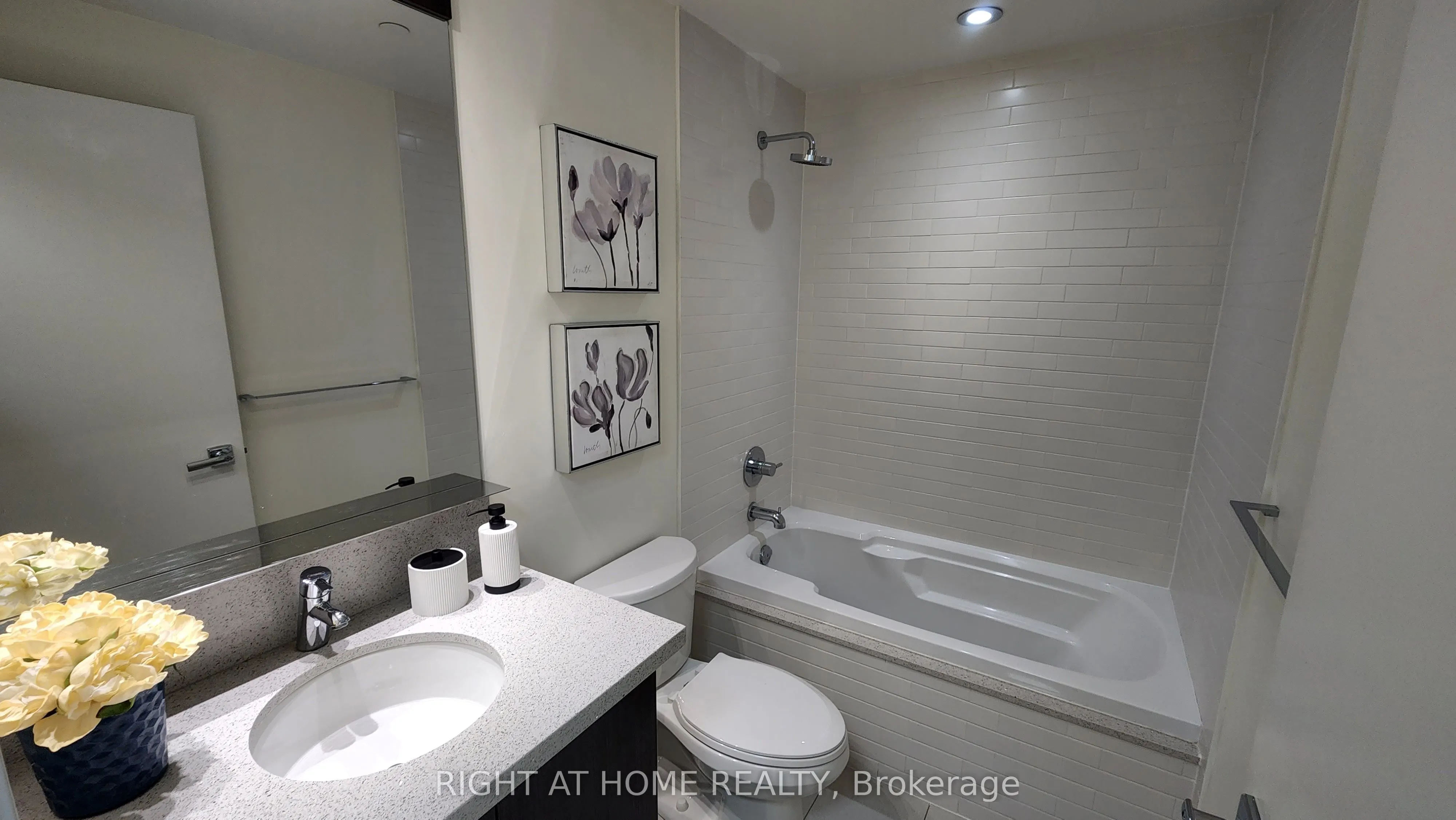 21 Widmer Street, #2901