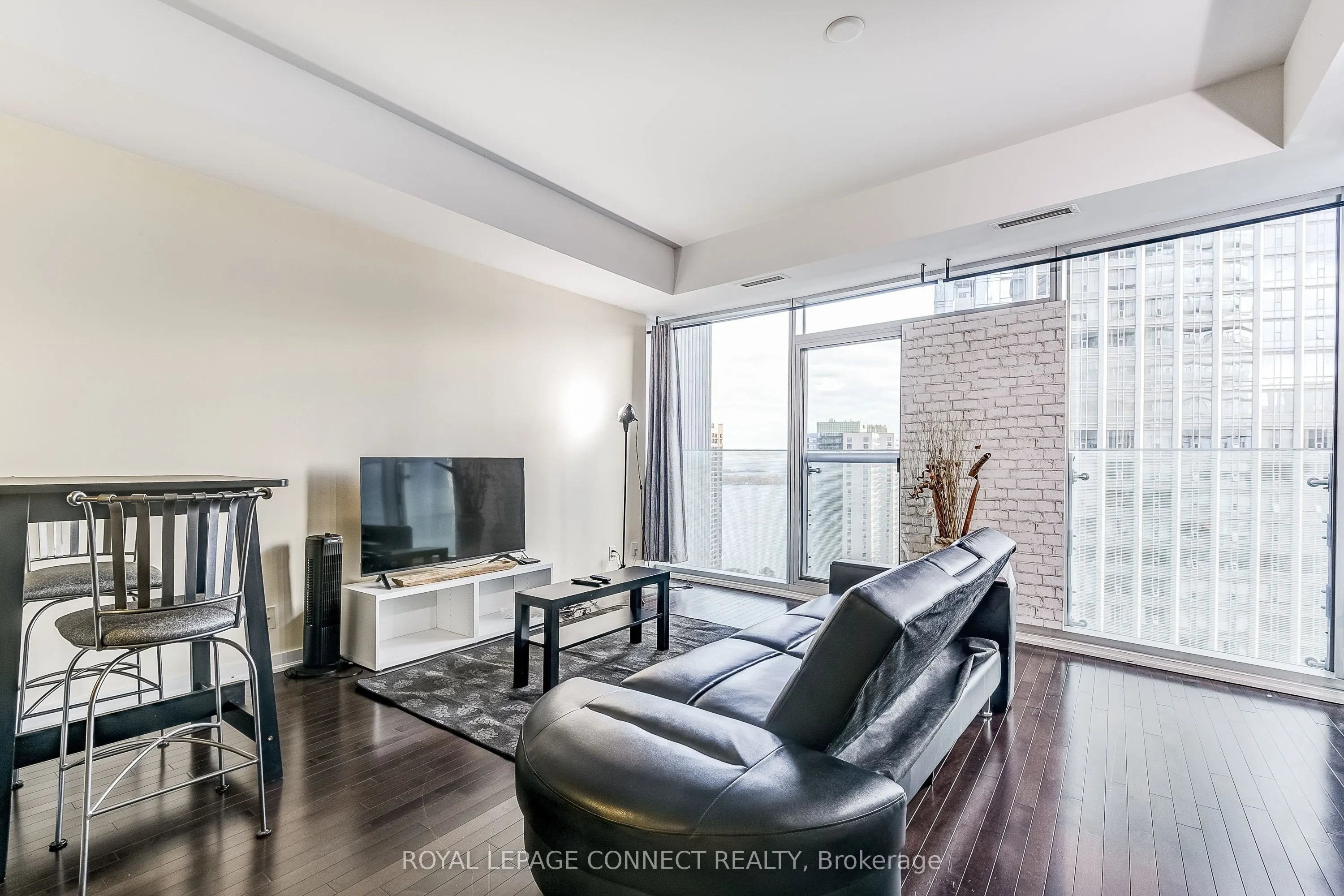 14 York Street #2804