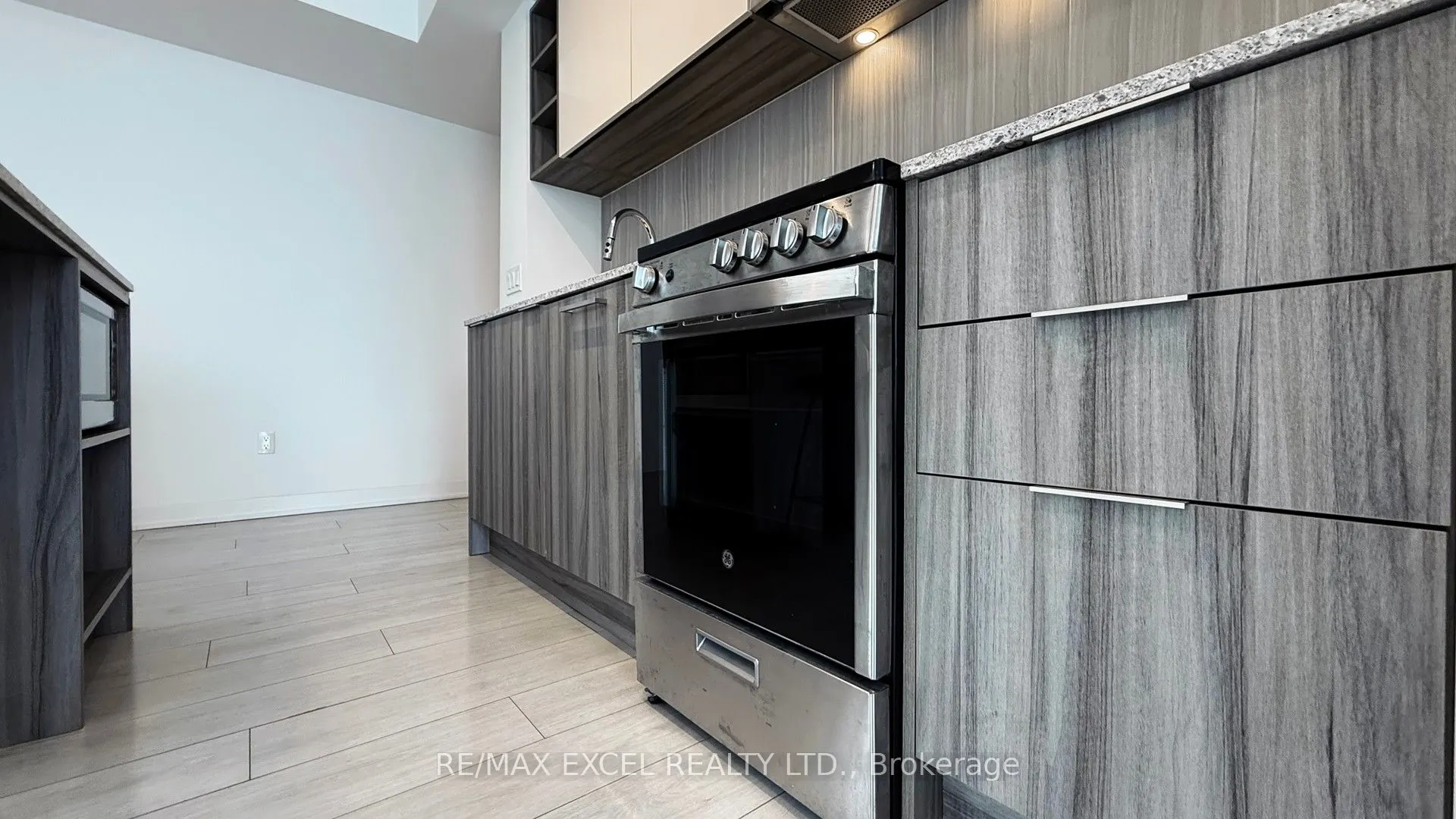 31 Tippett Road #363