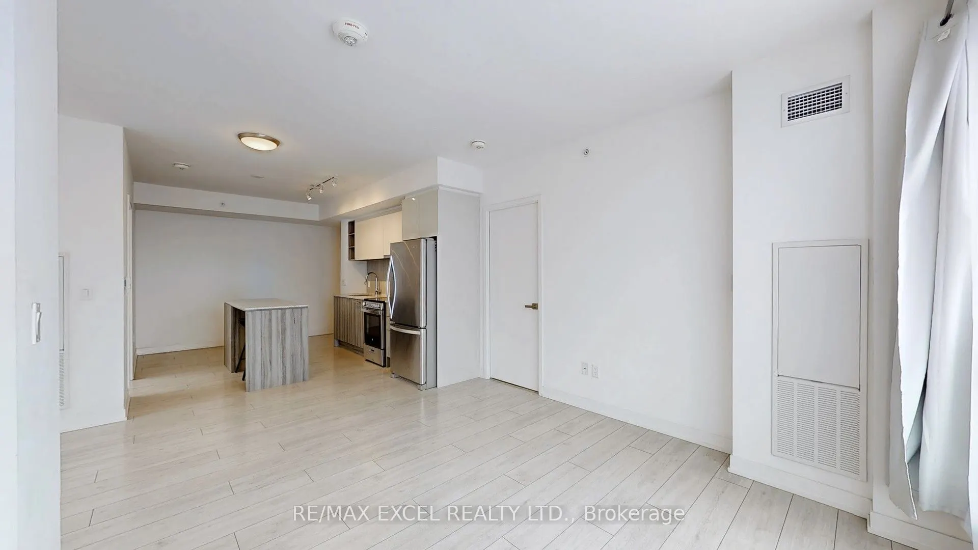 31 Tippett Road #363