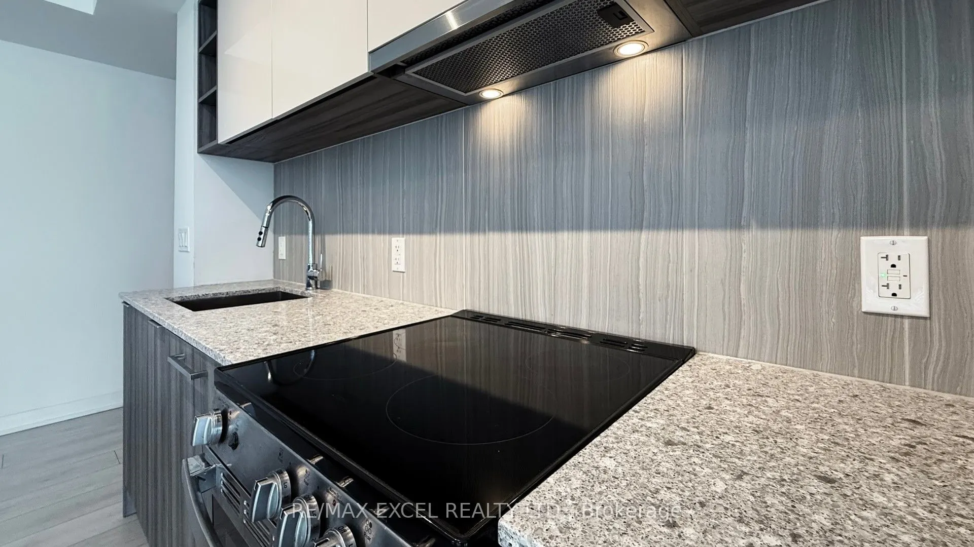31 Tippett Road #363