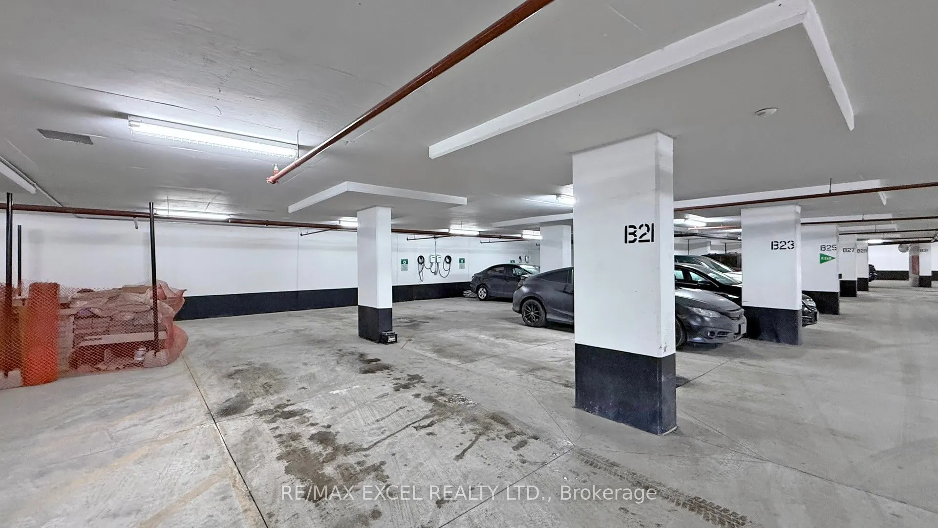 31 Tippett Road #363