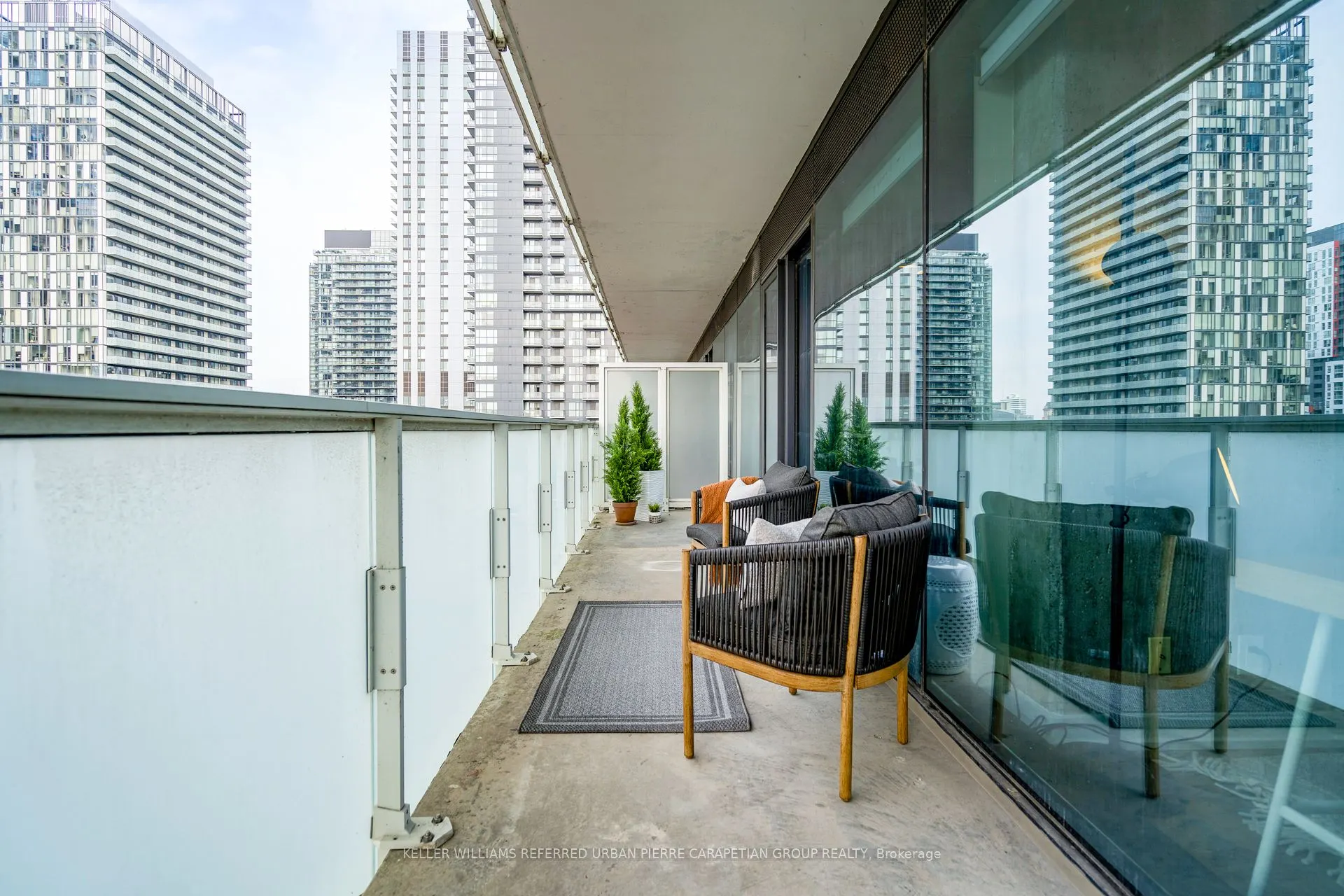 11 Charlotte Street #2004