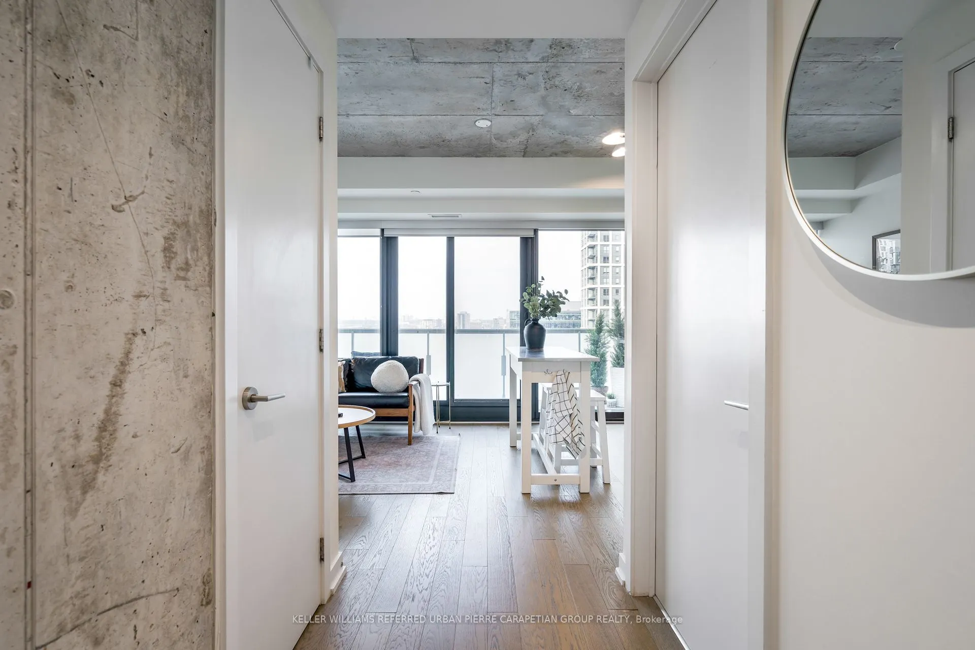 11 Charlotte Street #2004