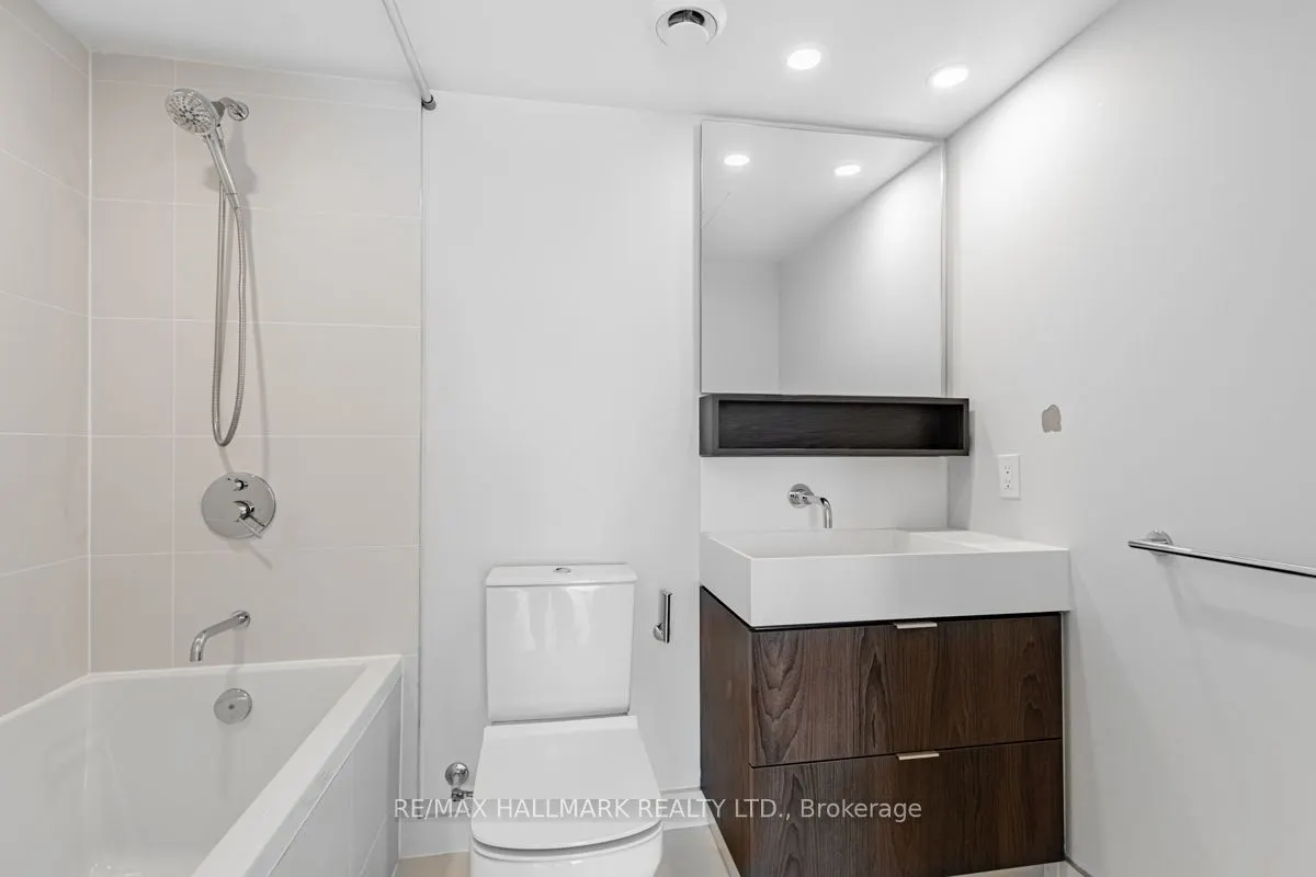 5 Soudan Avenue #707