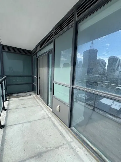 460 Adelaide Street E, #1911