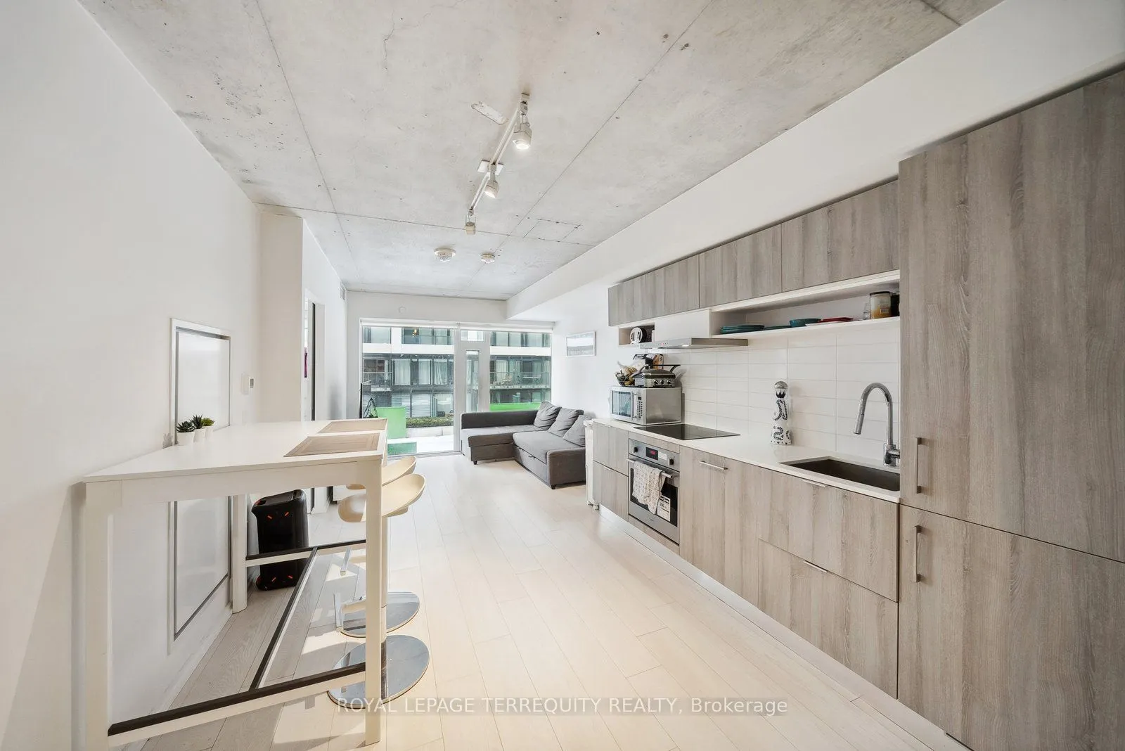 5 Soudan Avenue #703
