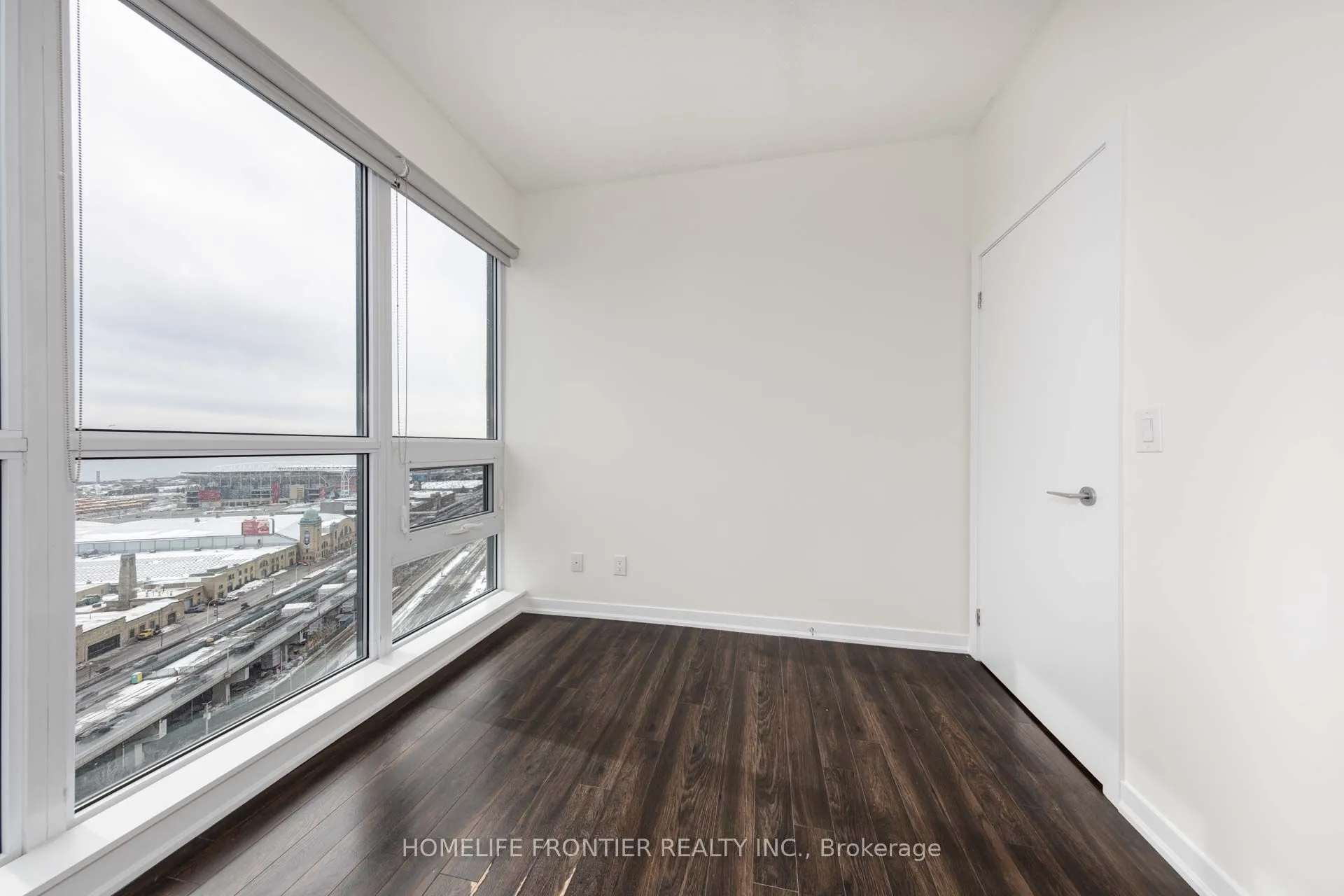 51 East Liberty Street, #2112