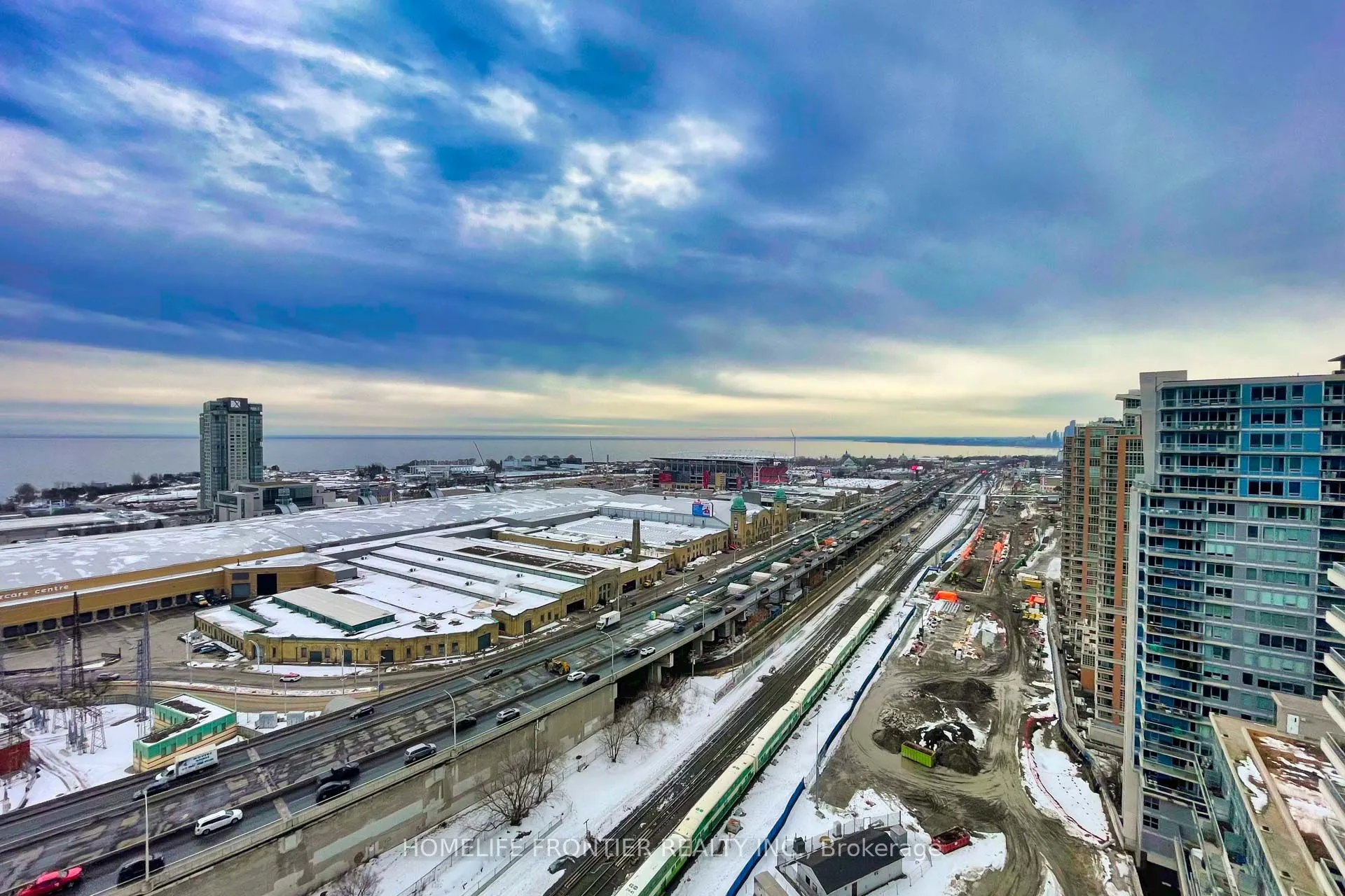 51 East Liberty Street, #2112
