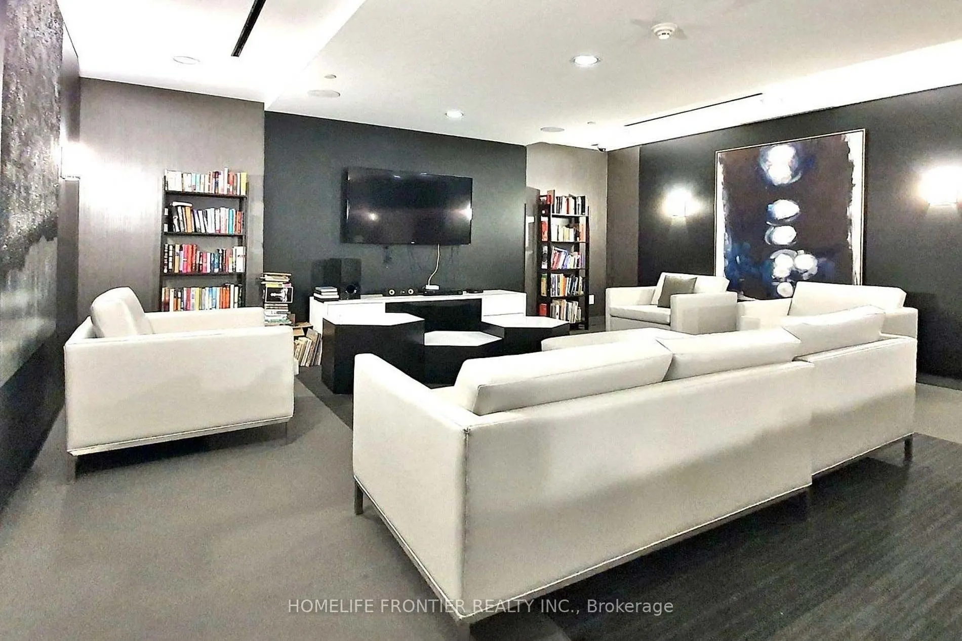 51 East Liberty Street, #2112