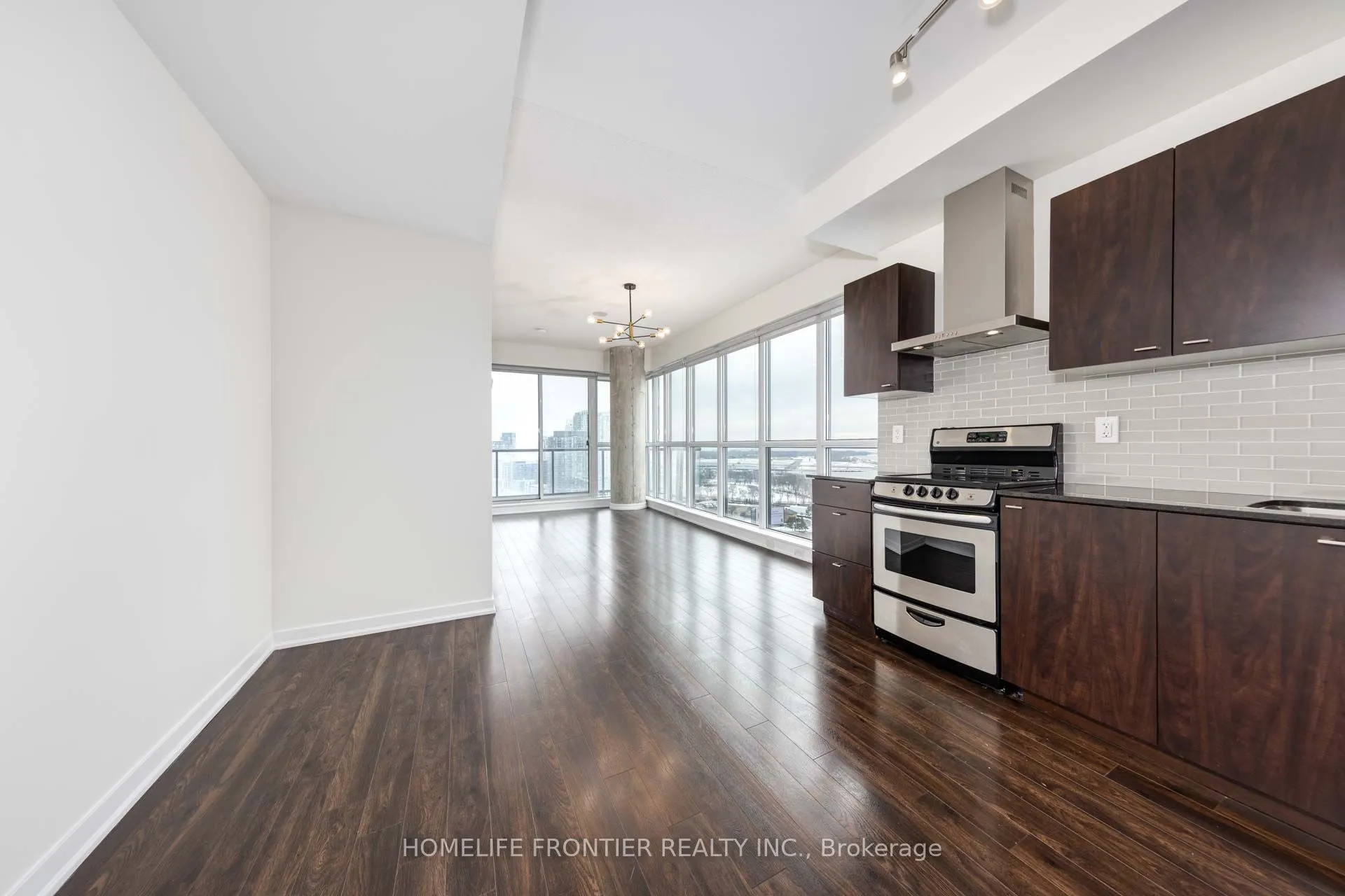 51 East Liberty Street, #2112