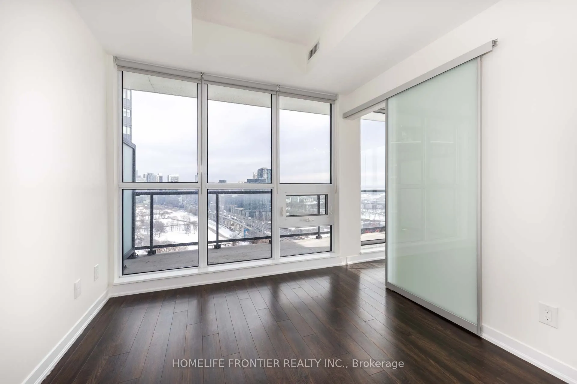 51 East Liberty Street, #2112