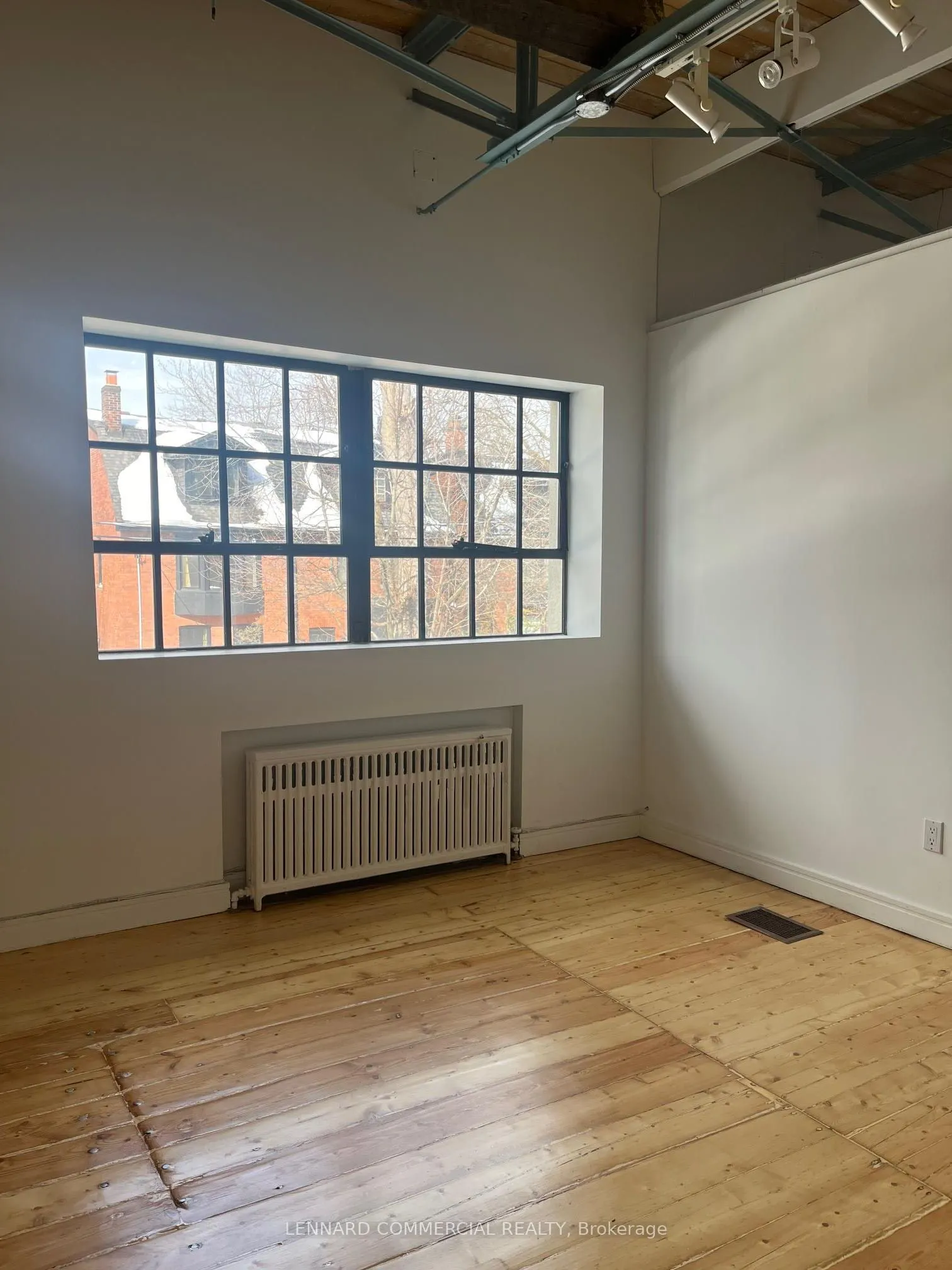 225 Macpherson Avenue, #A Upper-West