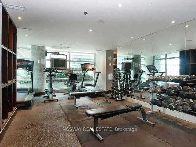 81 Navy Wharf Court #3511