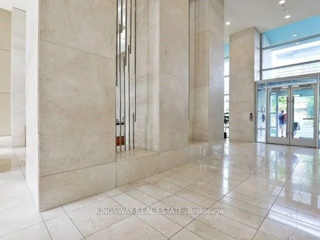 81 Navy Wharf Court #3511