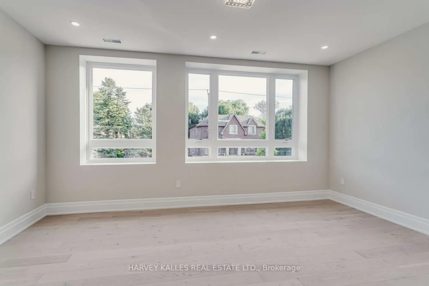150 Viewmount Avenue