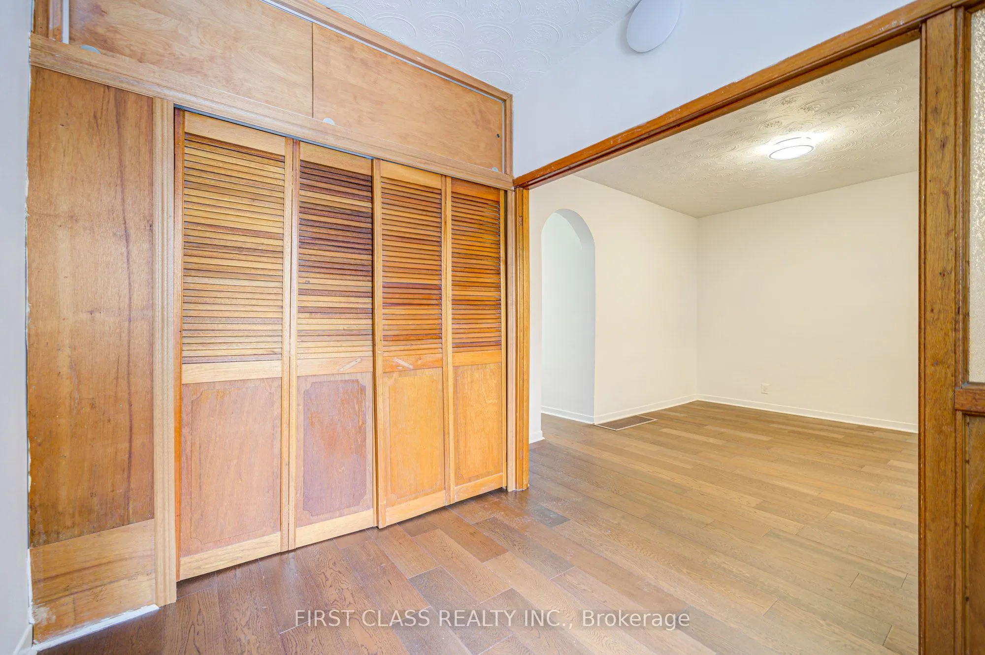 3 Clinton Place