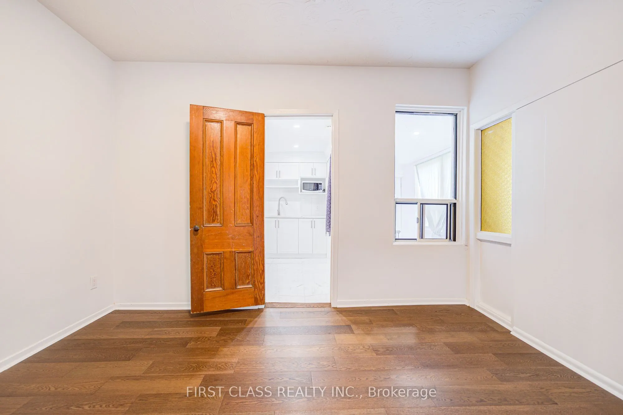 3 Clinton Place