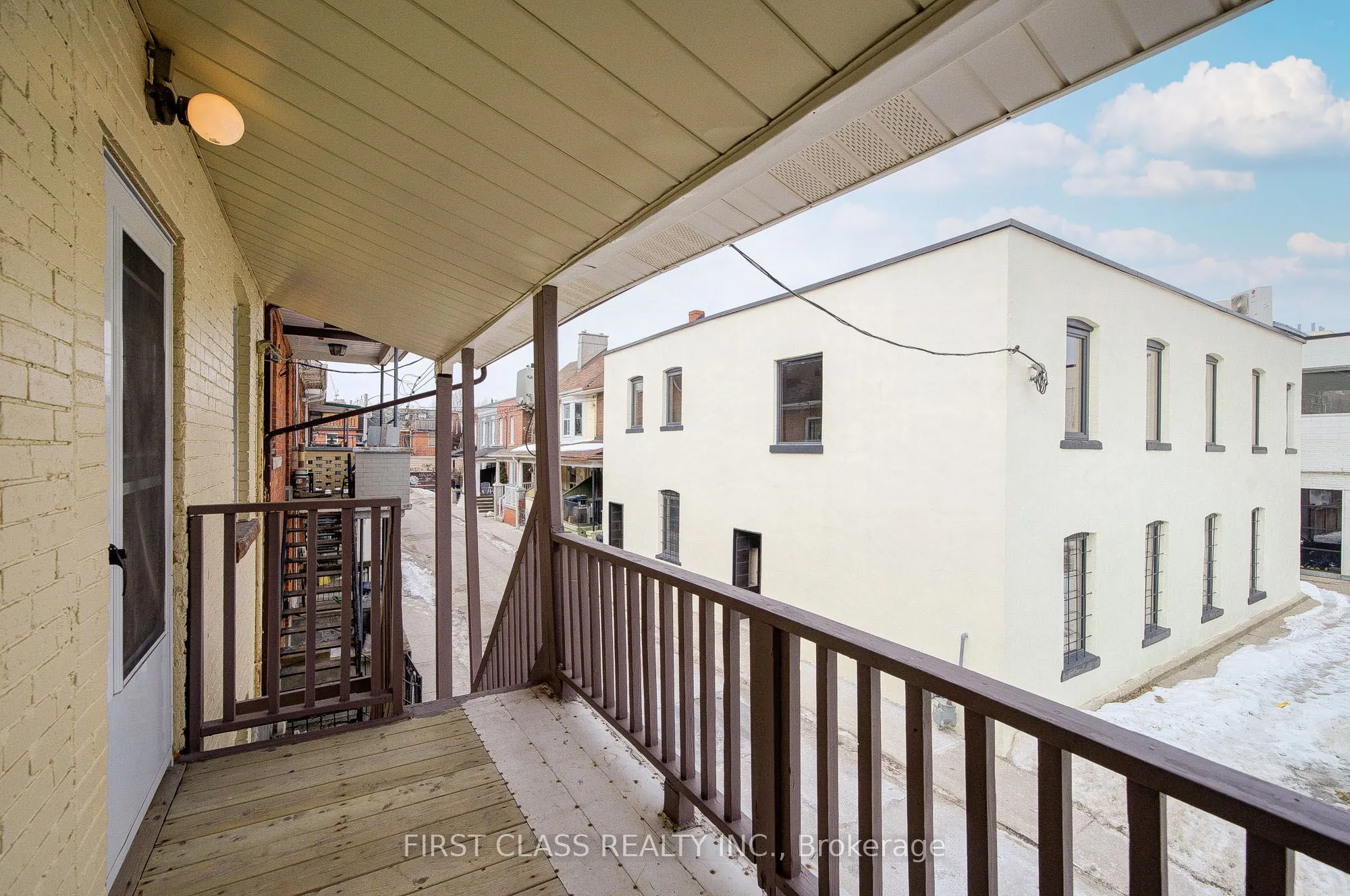 3 Clinton Place