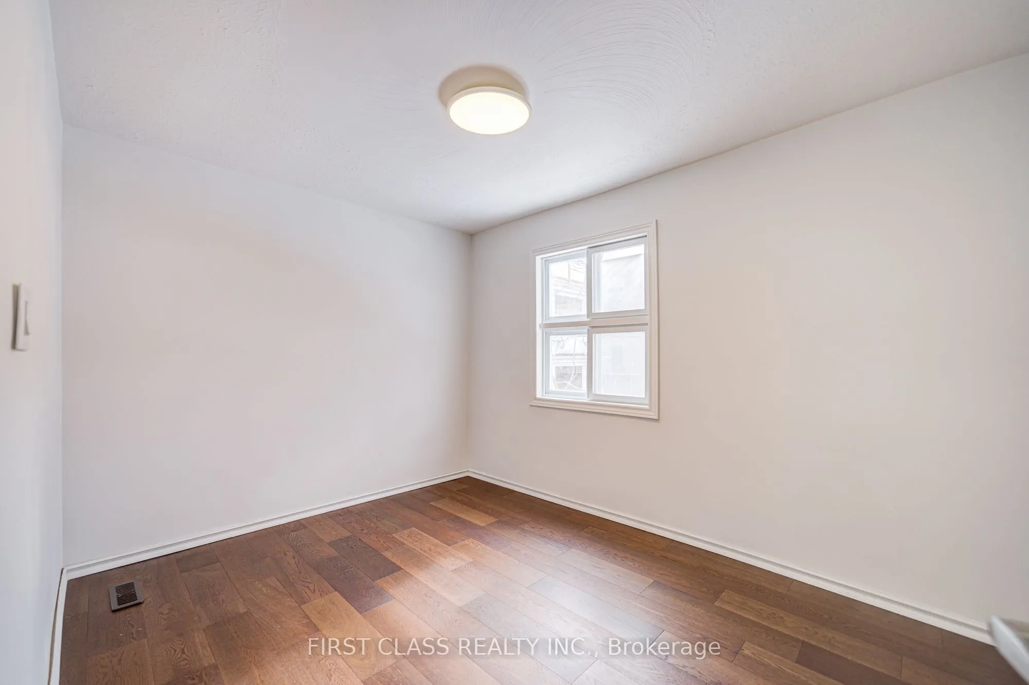 3 Clinton Place