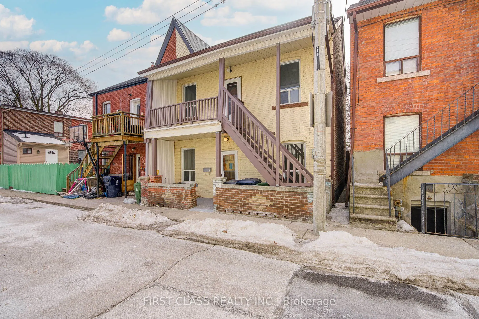 3 Clinton Place