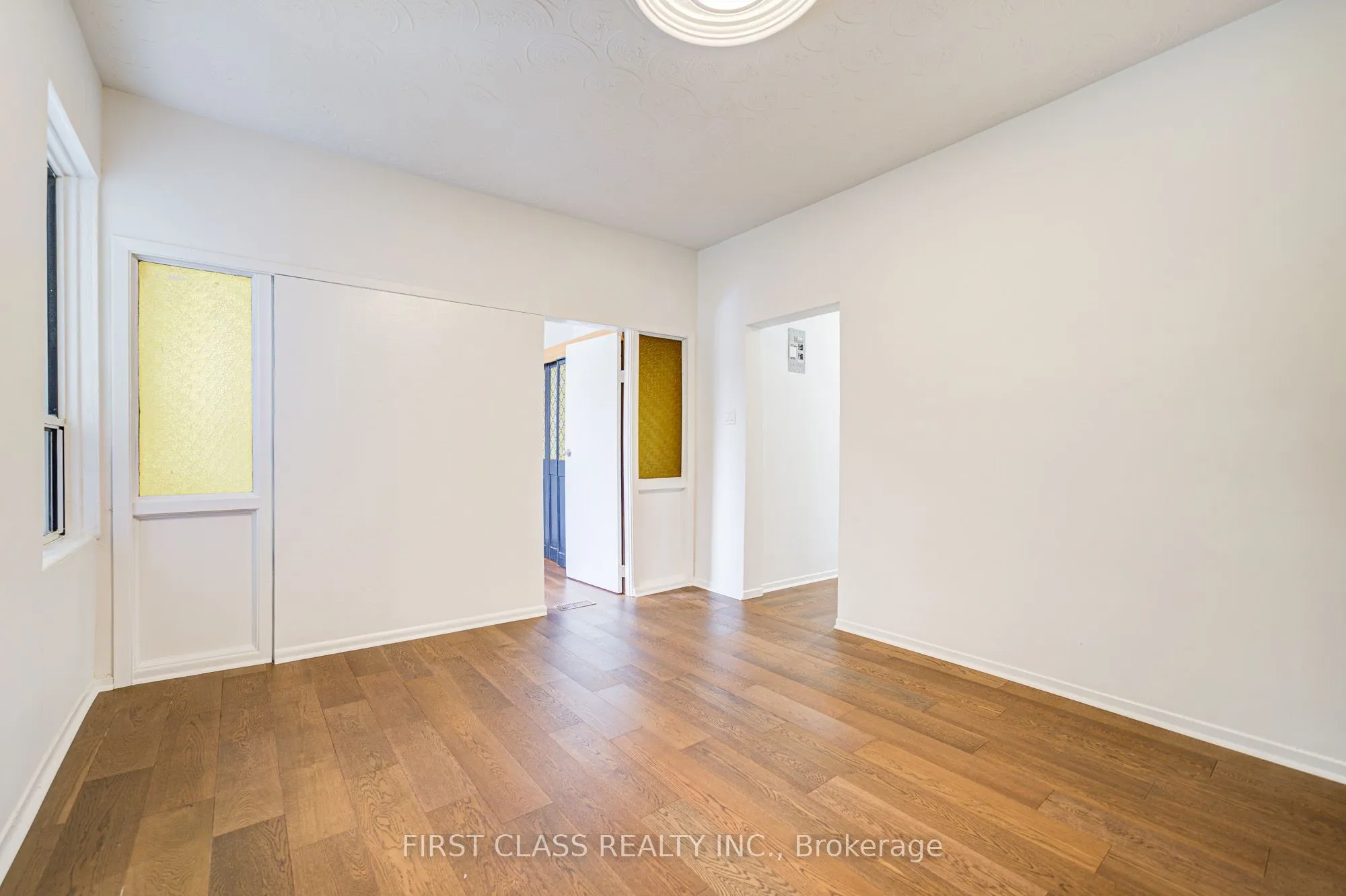 3 Clinton Place