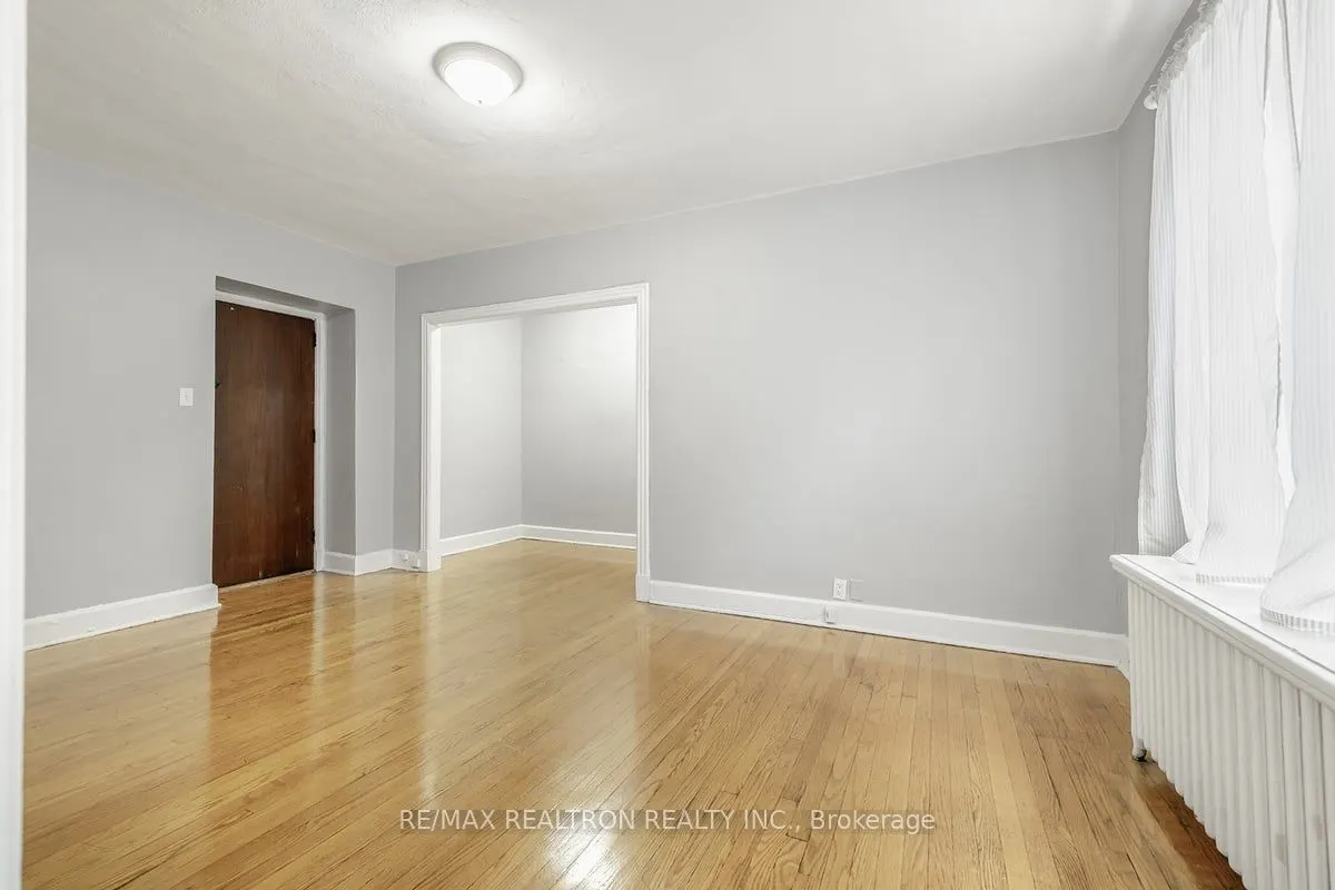 1 Mallory Gardens #4