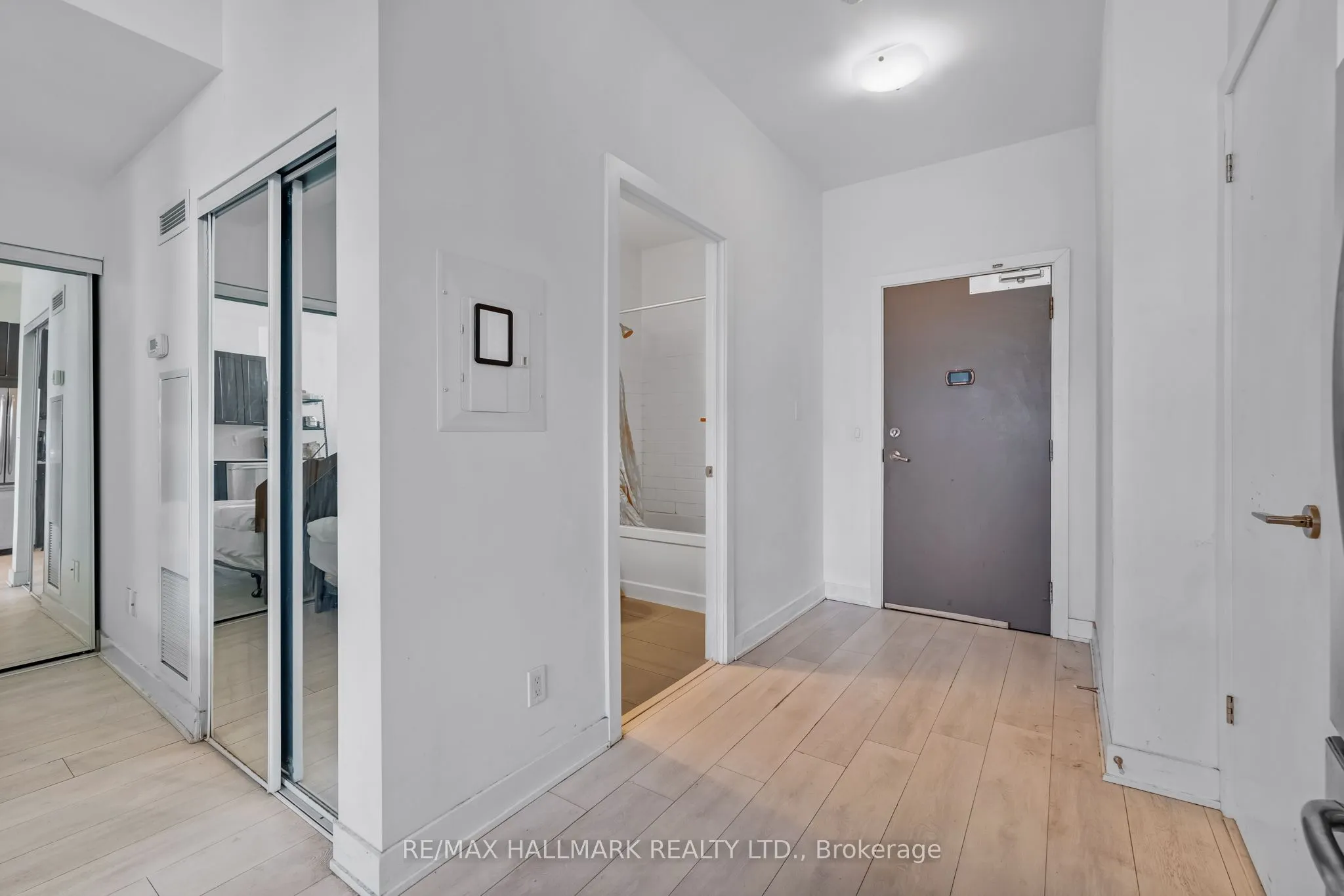 169 Fort York Boulevard #913
