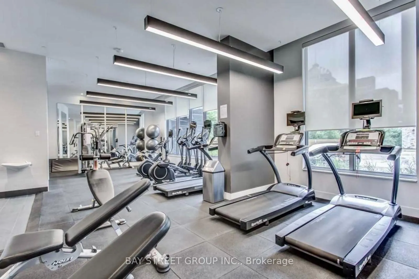 7 Kenaston Gardens, #330