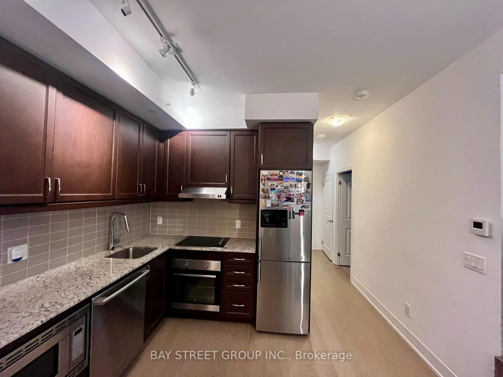 7 Kenaston Gardens, #330