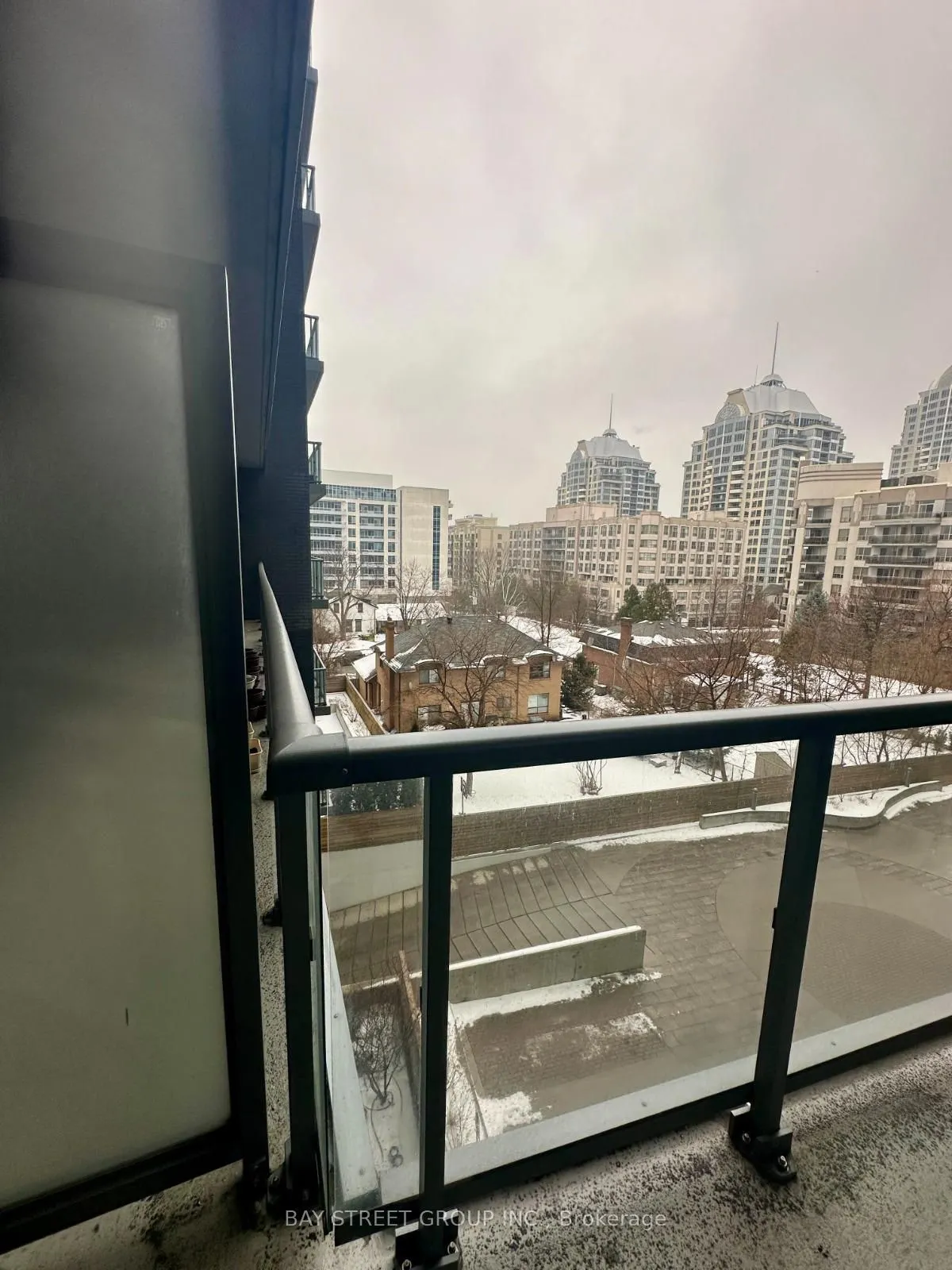 7 Kenaston Gardens, #330